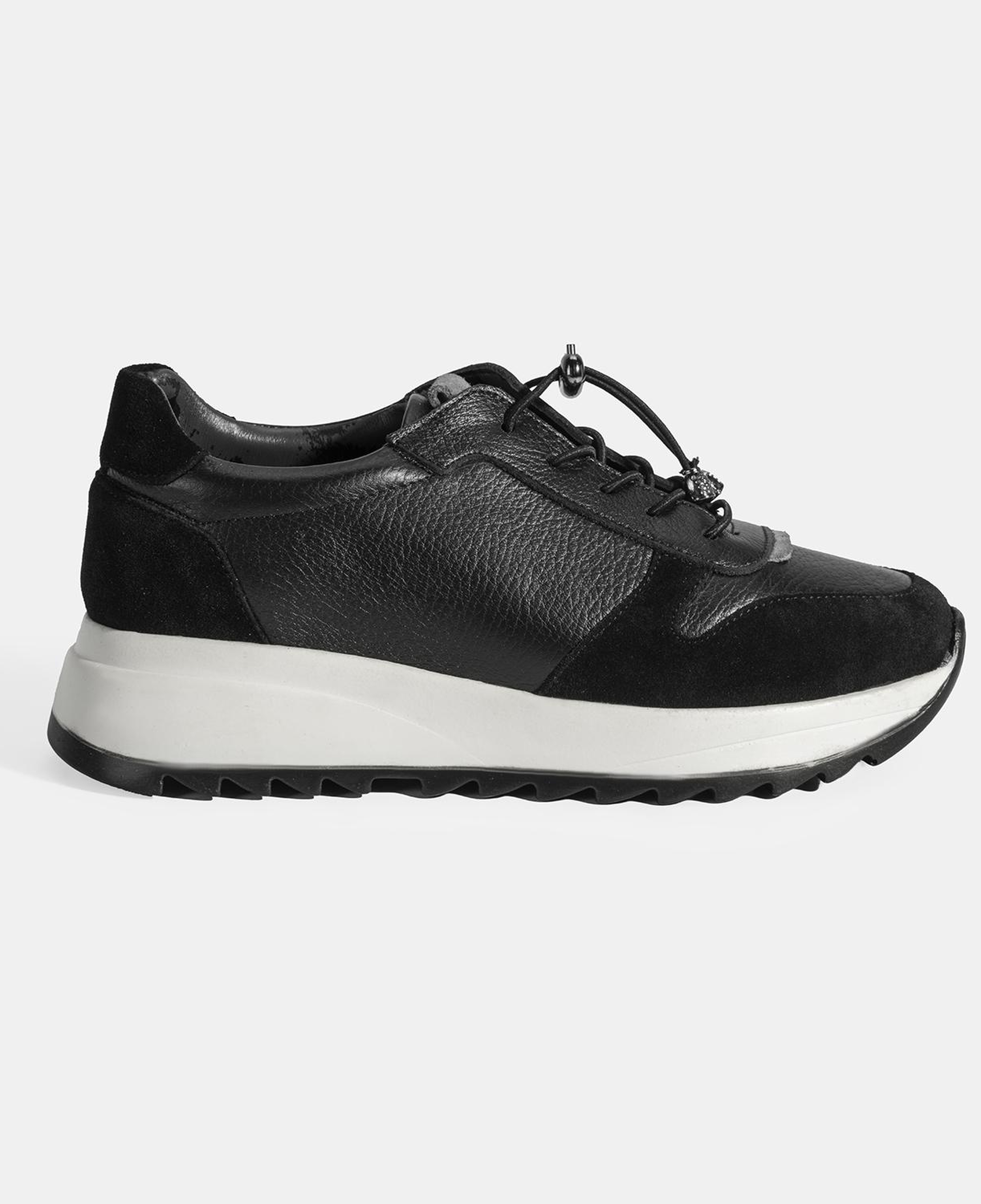 Kadın Siyah Bağcıklı Deri Spor Ayakkabı