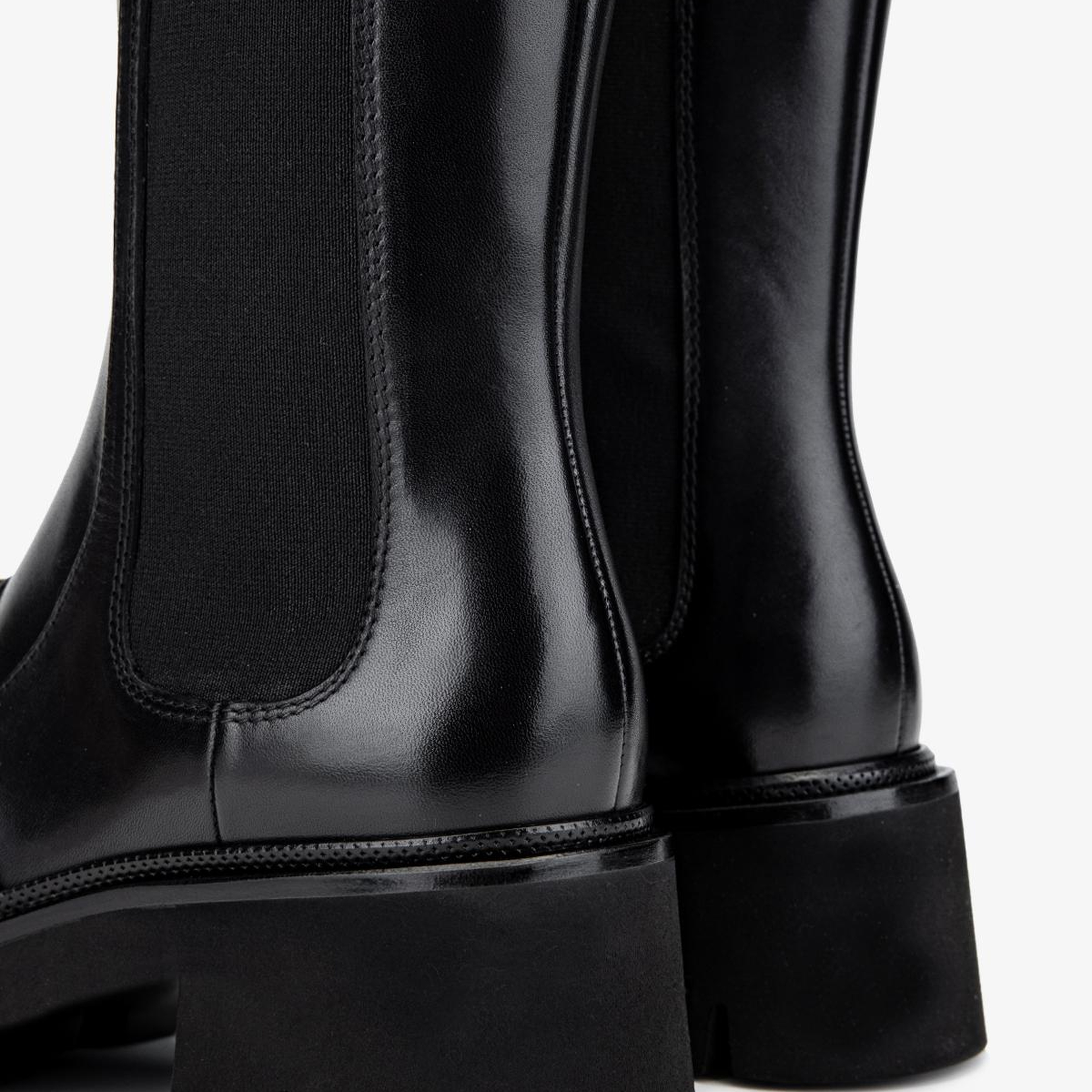 Valmenti Kadın Hakiki Deri Siyah Topuklu Bot