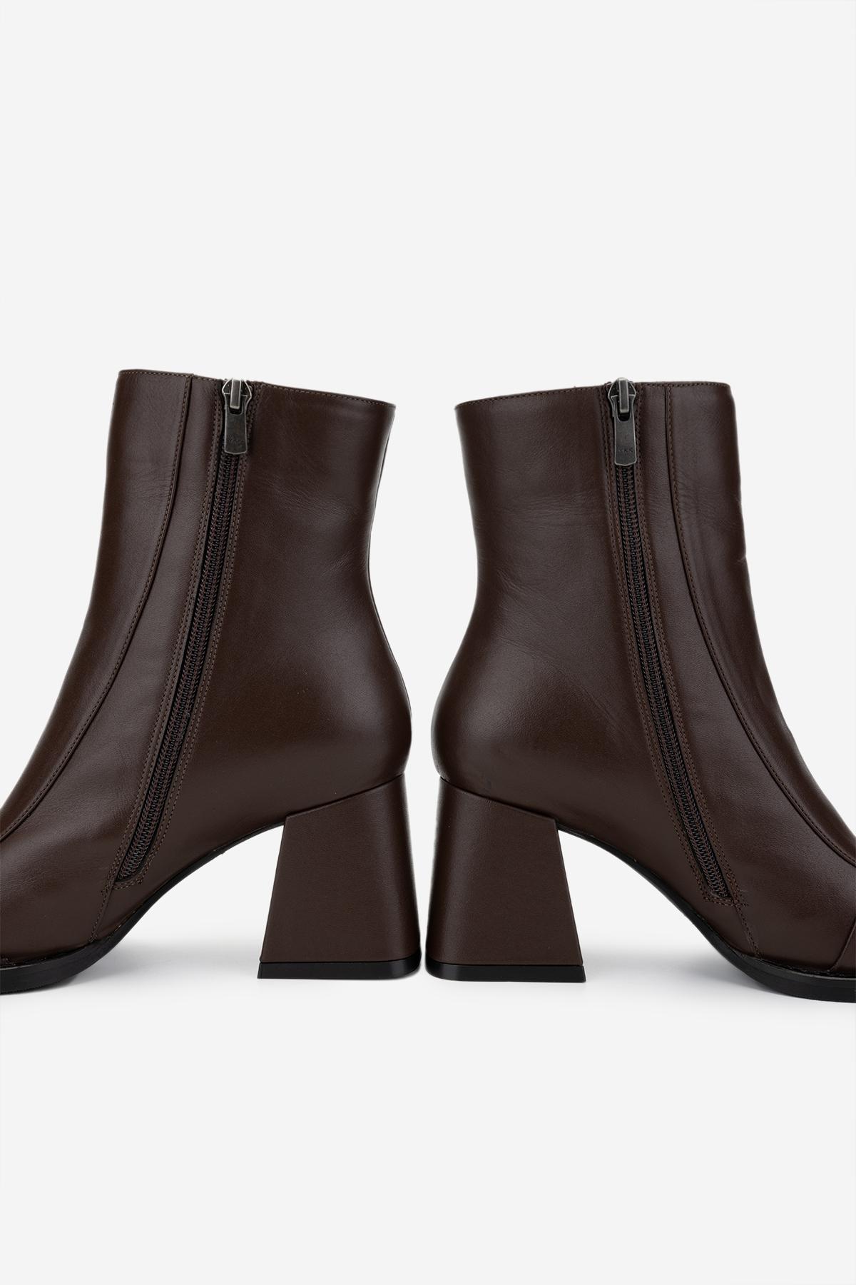 Valmenti Kadın Hakiki Deri Kahverengi Topuklu Bot