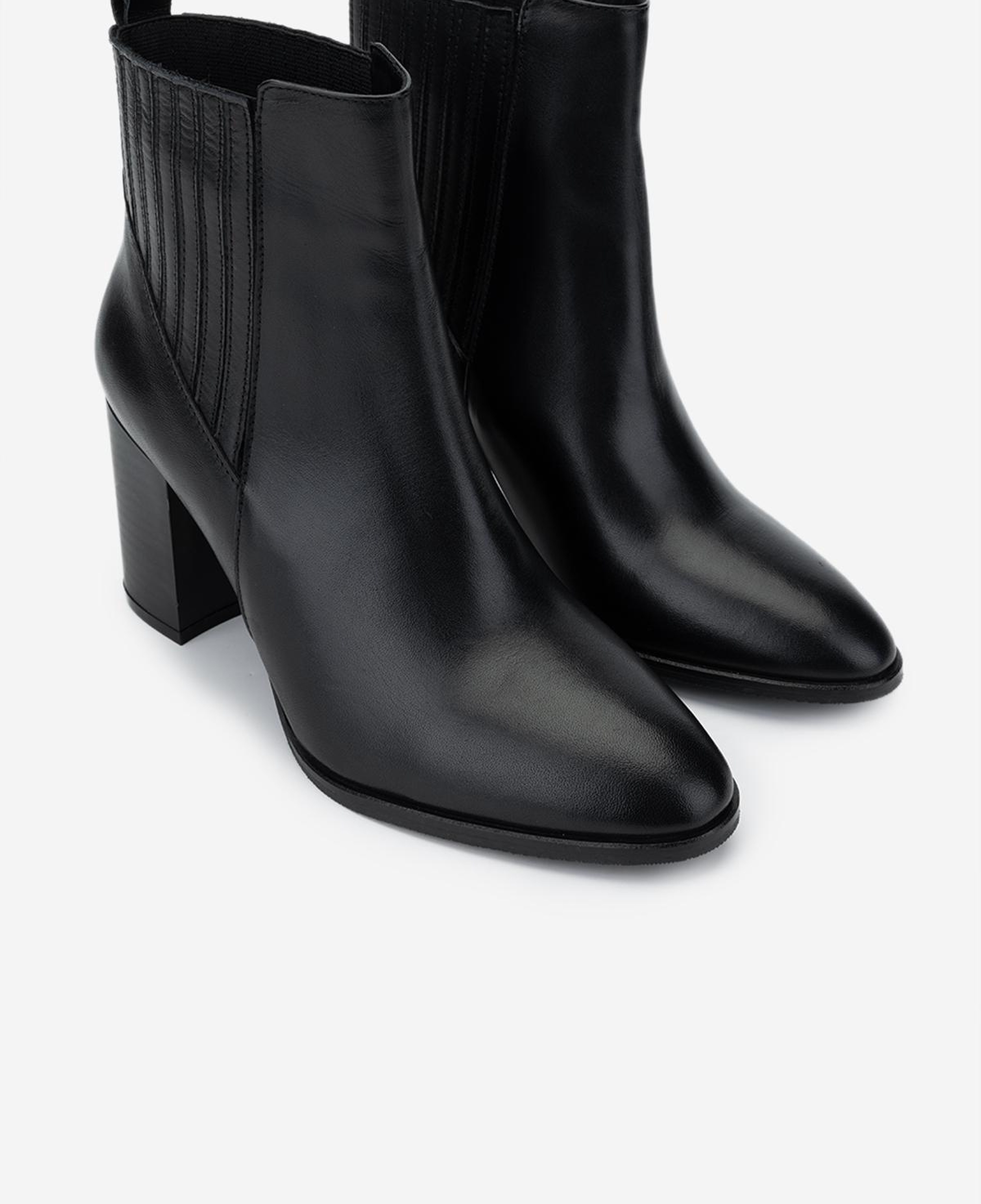 Valmenti Kadın Hakiki Deri Siyah Topuklu Bot