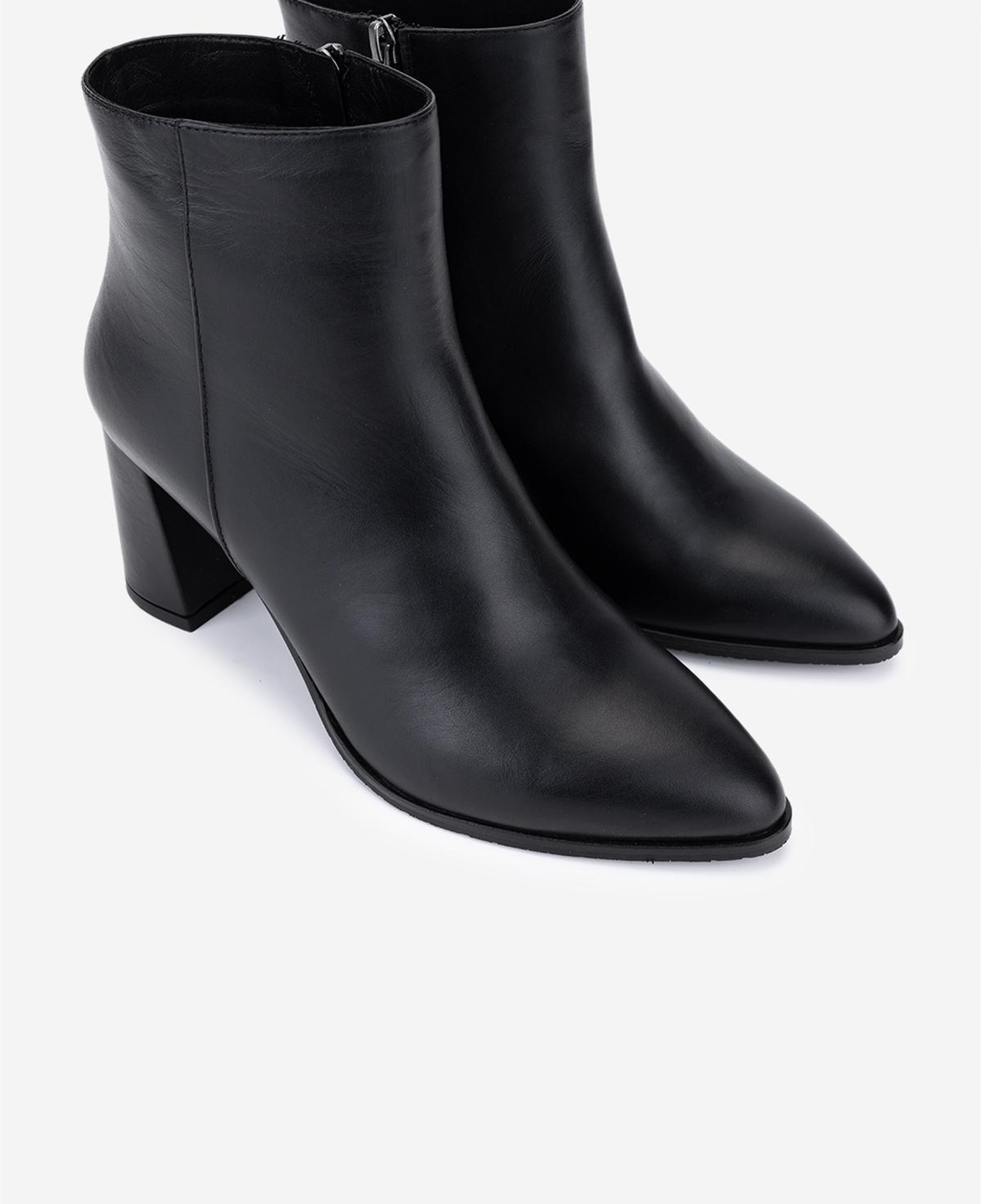 Valmenti Kadın Hakiki Deri Siyah Deri Topuklu Bot