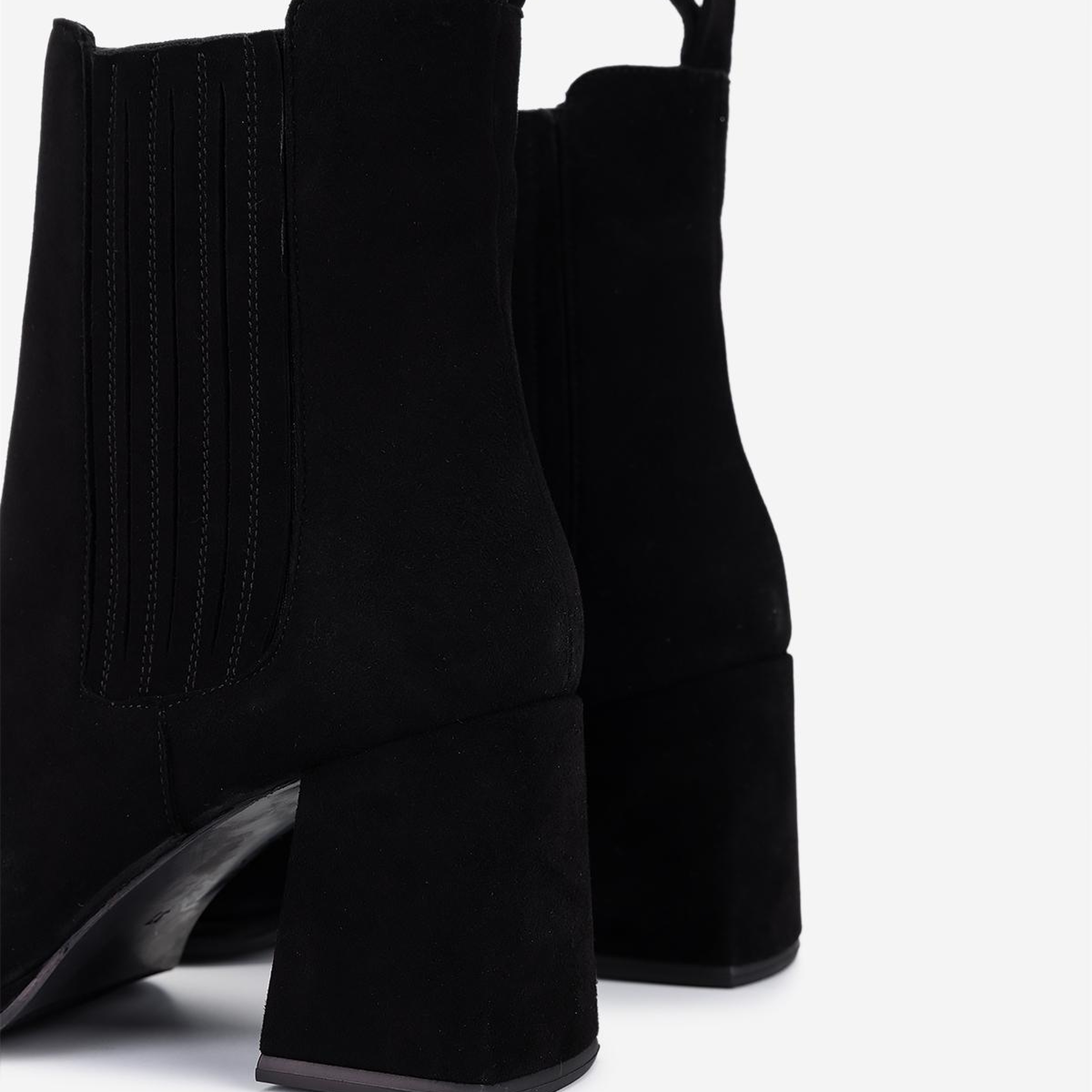 Valmenti Kadın Hakiki Deri Siyah Süet Topuklu Bot