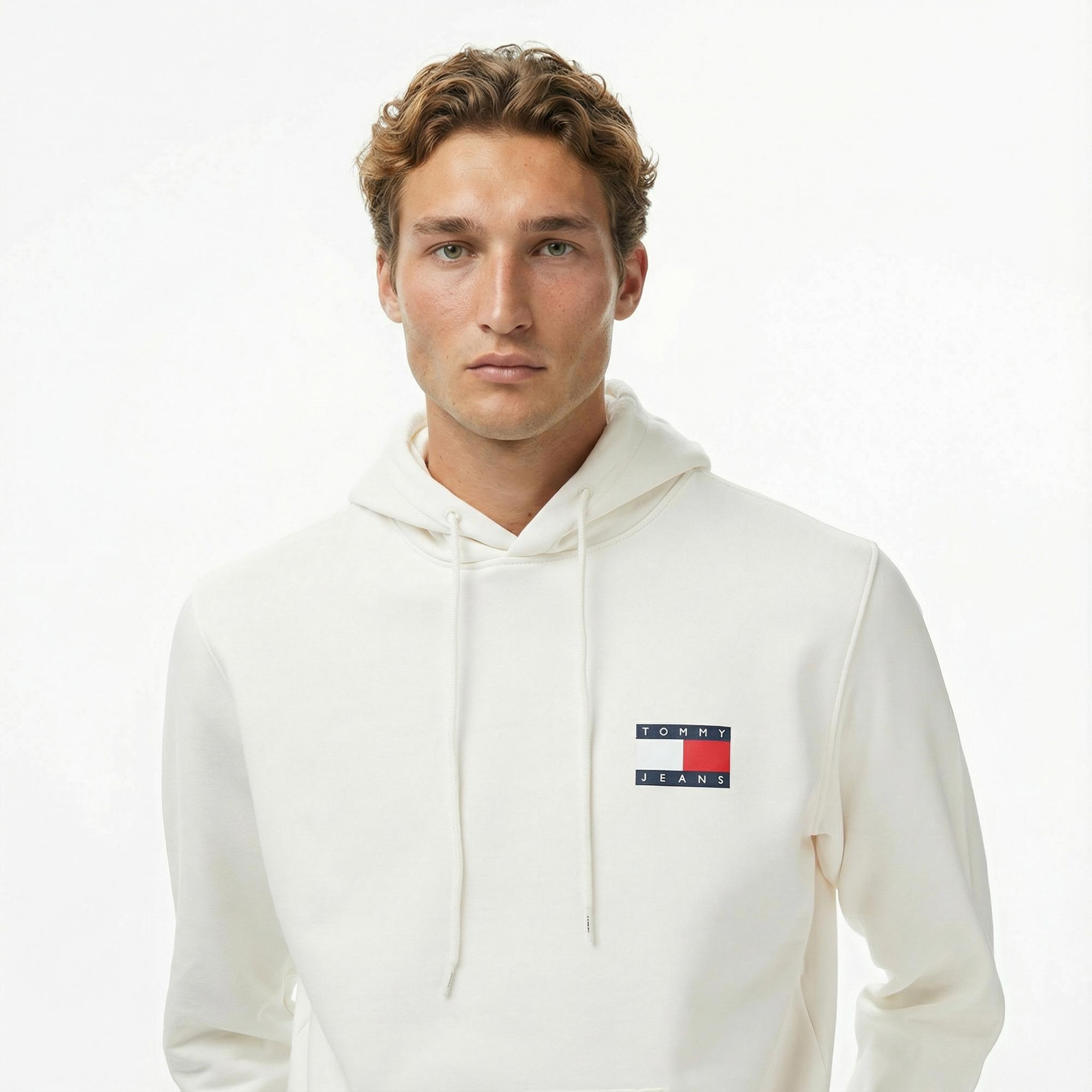 Tommy Jeans Regular Essential Flag Erkek Beyaz Hoodie