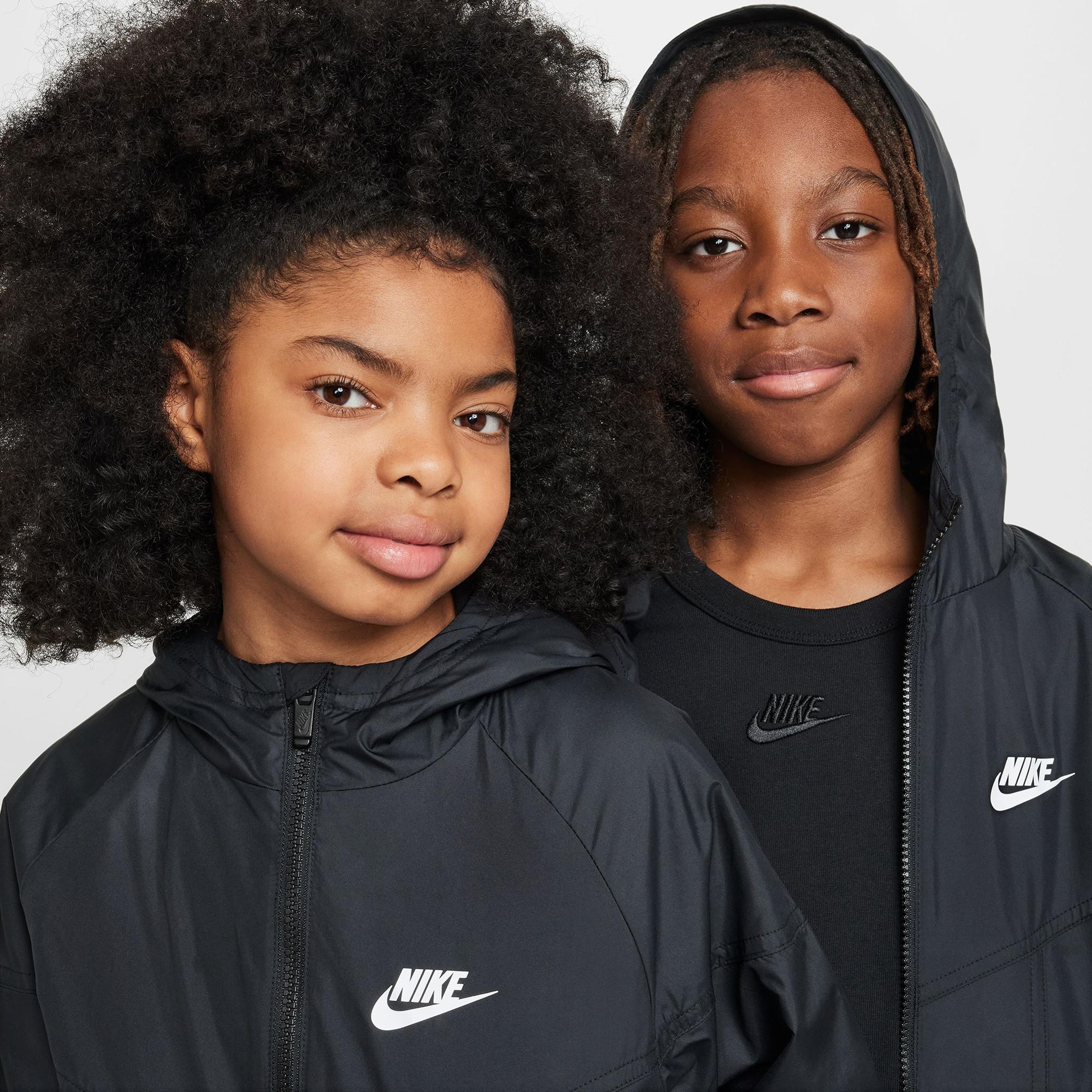 Nike Sportswear Windrunner Çocuk Siyah Yağmurluk