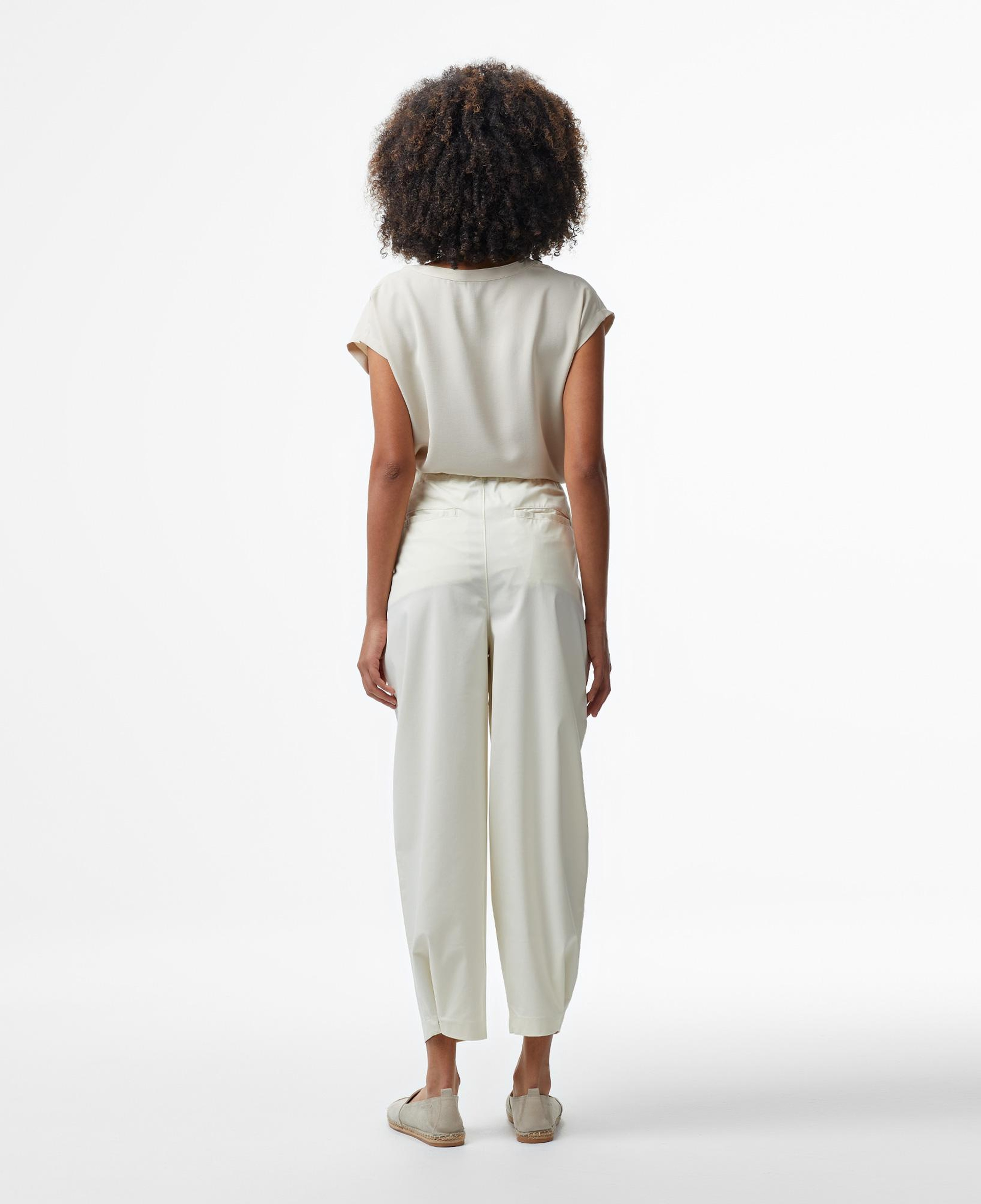 Nautica Kadın Krem Rengi Relaxed Fit Pantolon