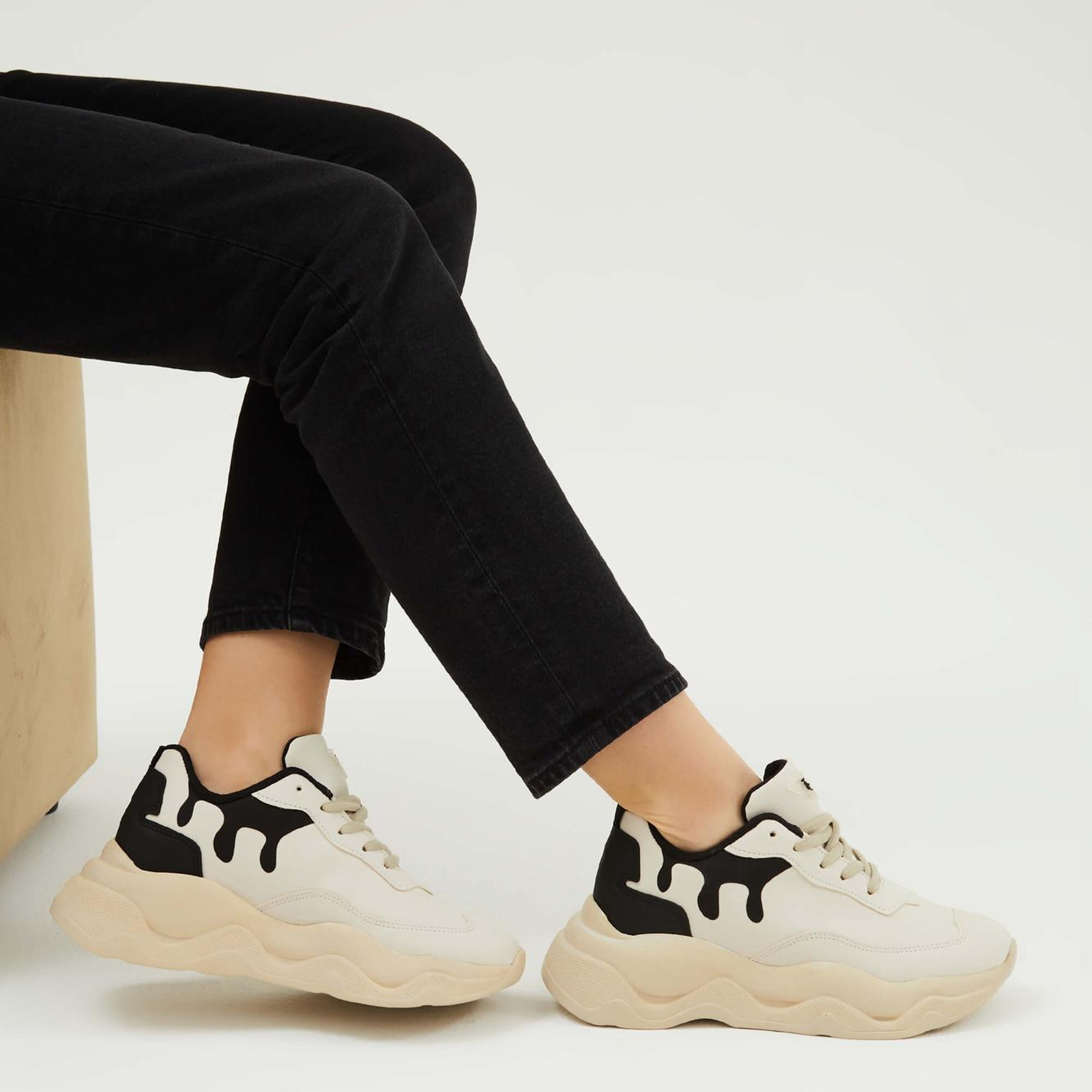 Tamer Tanca Kadın Vegan Bej/Siyah Sneakers & Spor Ayakkabı