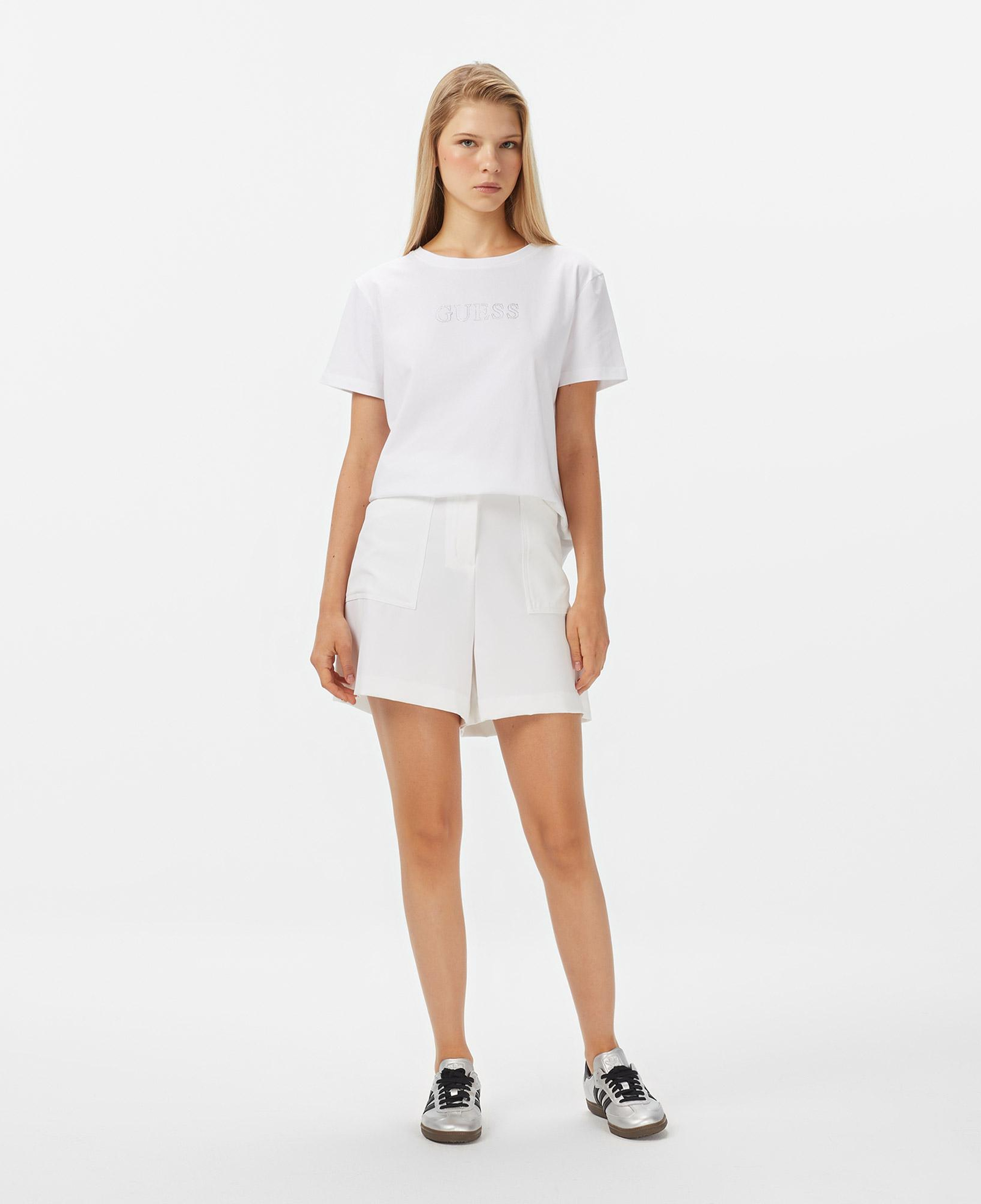 Guess Briana Regular Fit Kadın Beyaz T-Shirt