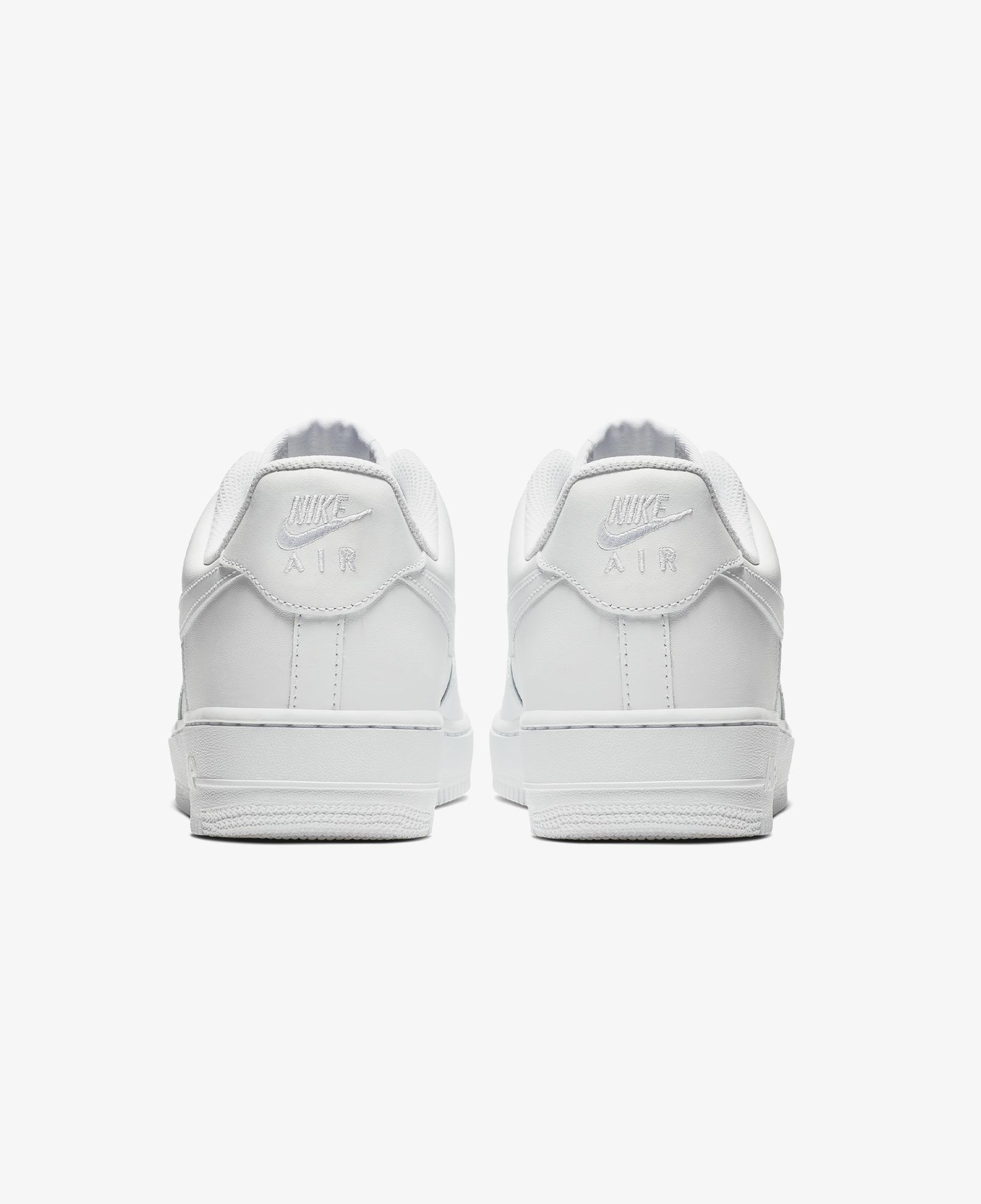 Nike Air Force 1 07 Erkek Beyaz Spor Ayakkabı