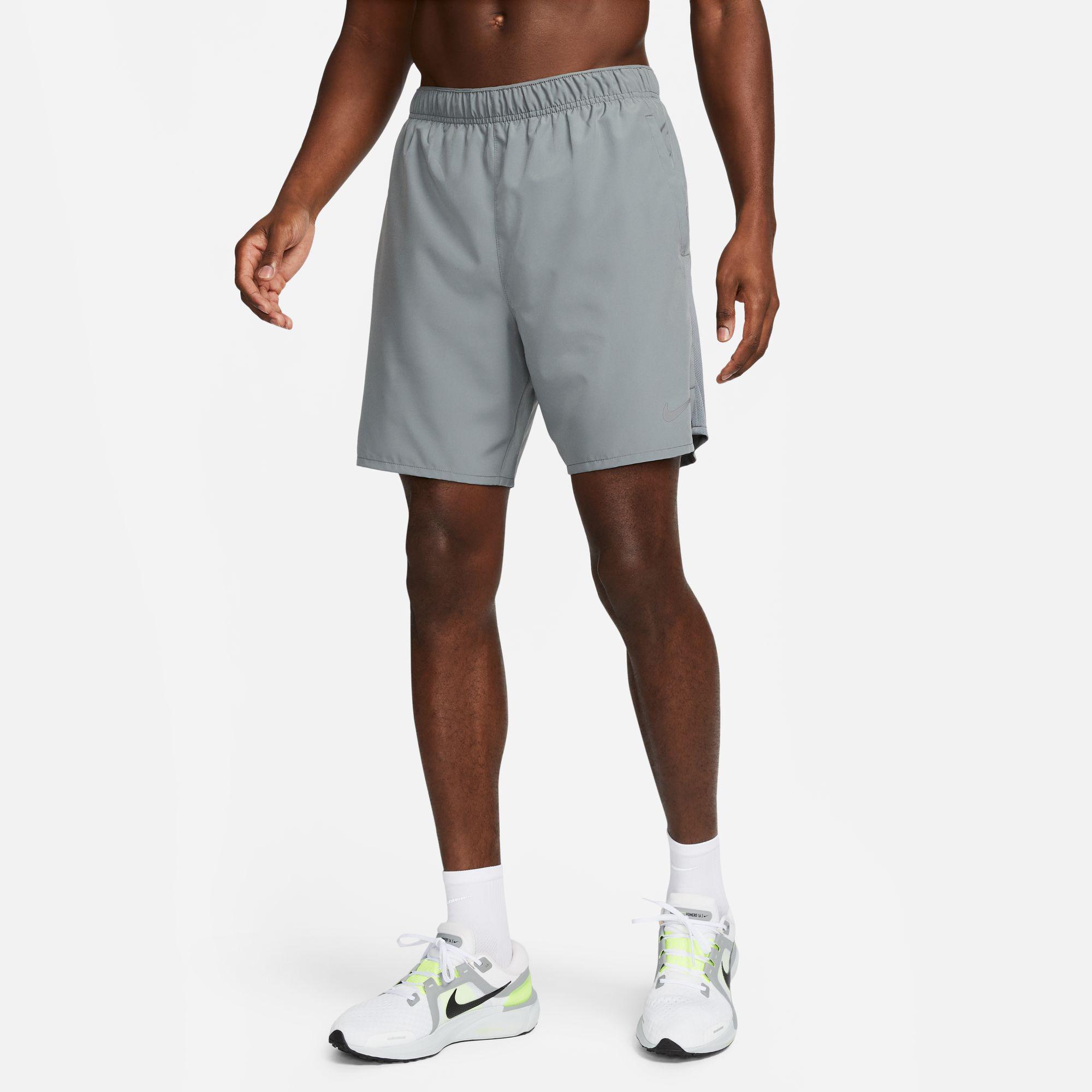 Nike Dri-Fit Challenger 18 cm Erkek Gri Şort