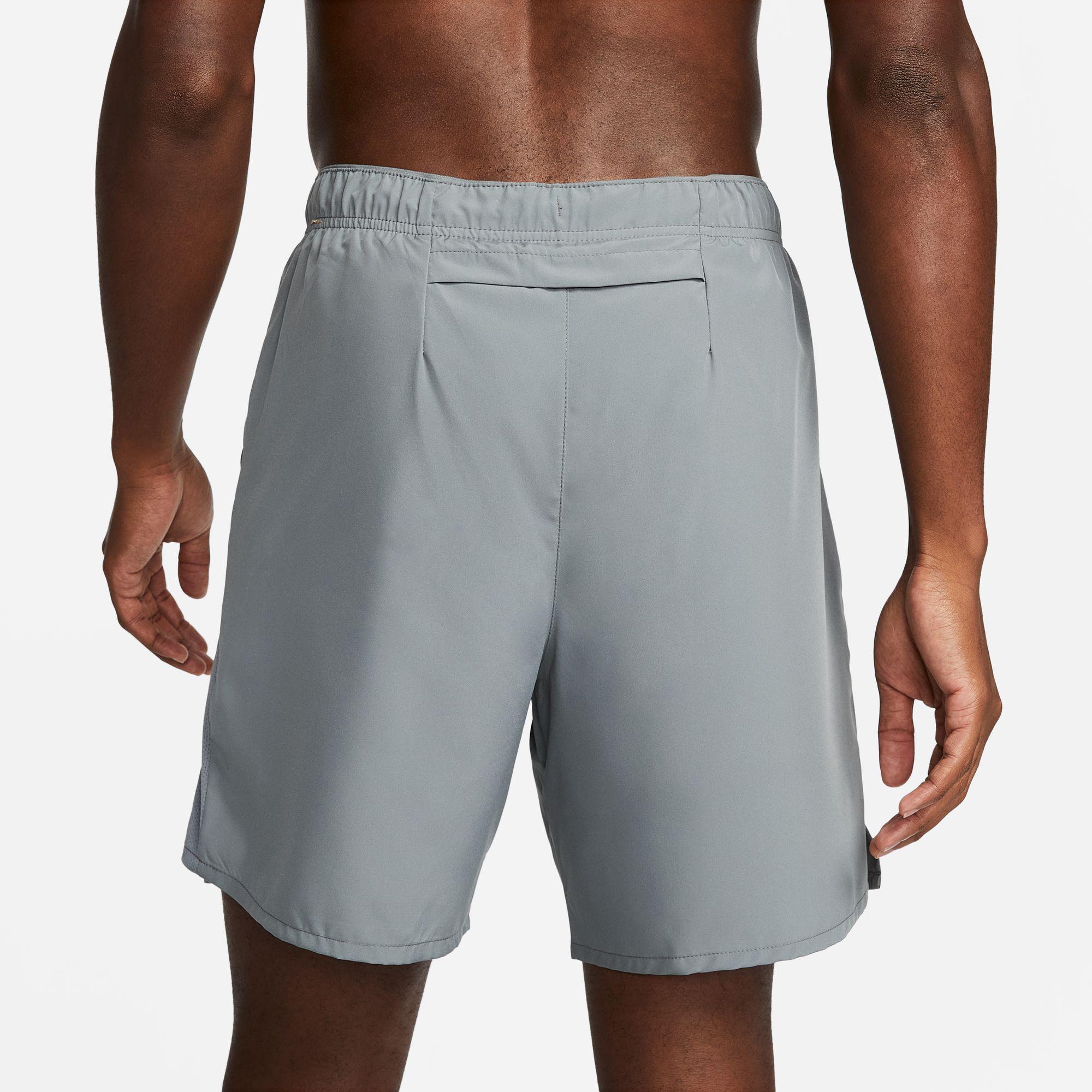 Nike Dri-Fit Challenger 18 cm Erkek Gri Şort