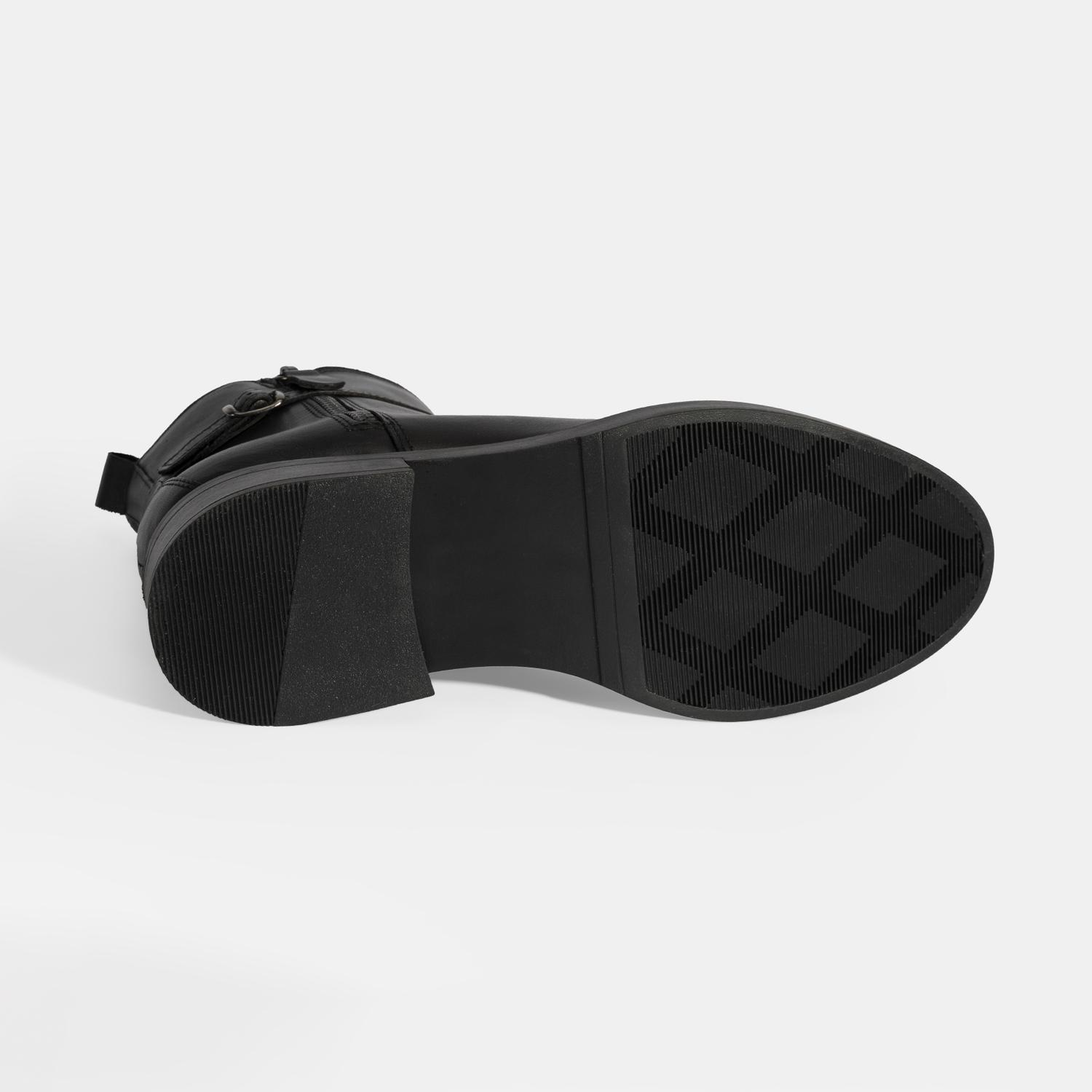 Kadın Siyah Metal Toka Detaylı Fermuarlı Deri Bot