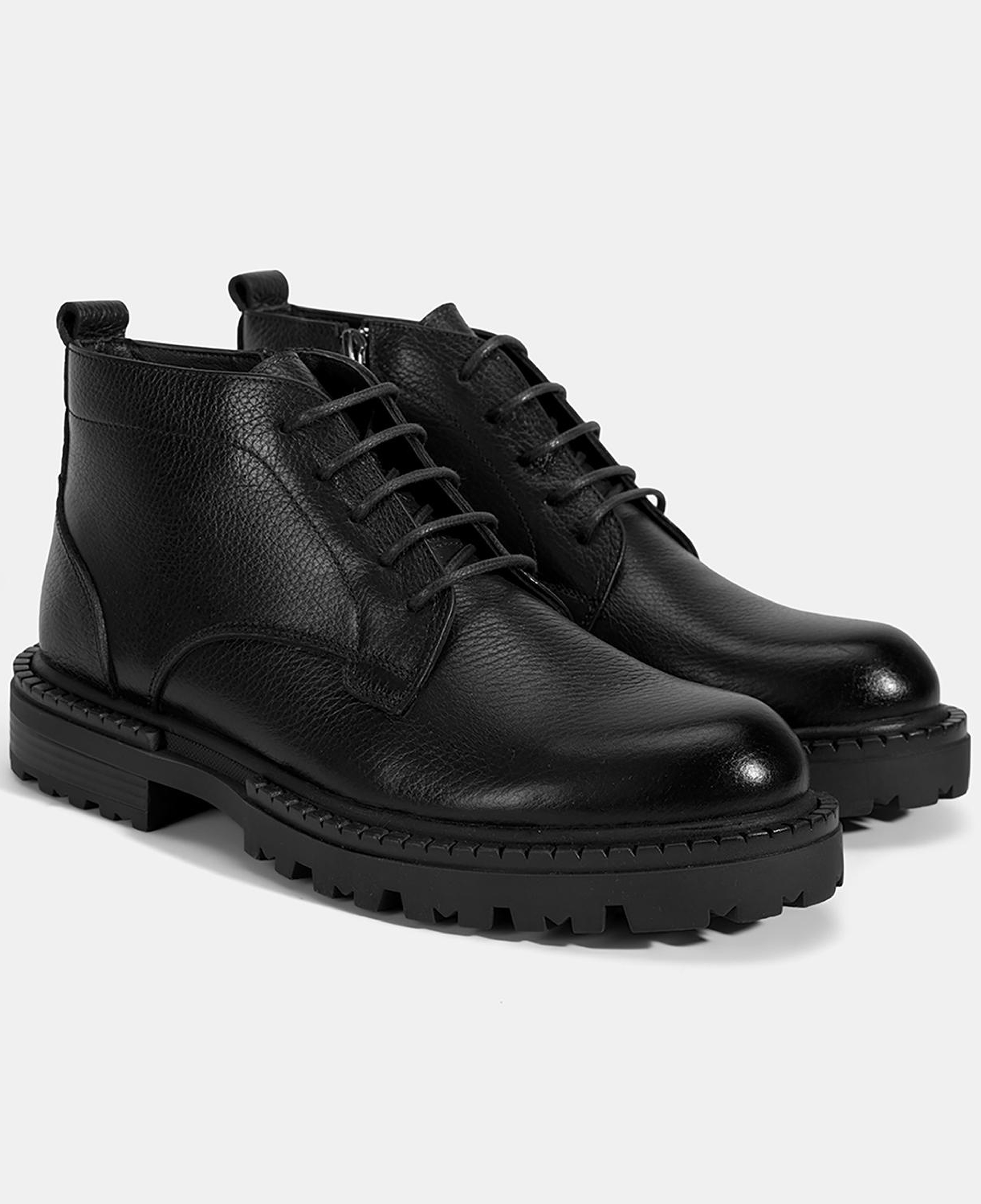 Erkek Siyah Bağcıklı Kalın Tabanlı Deri Postal Bot