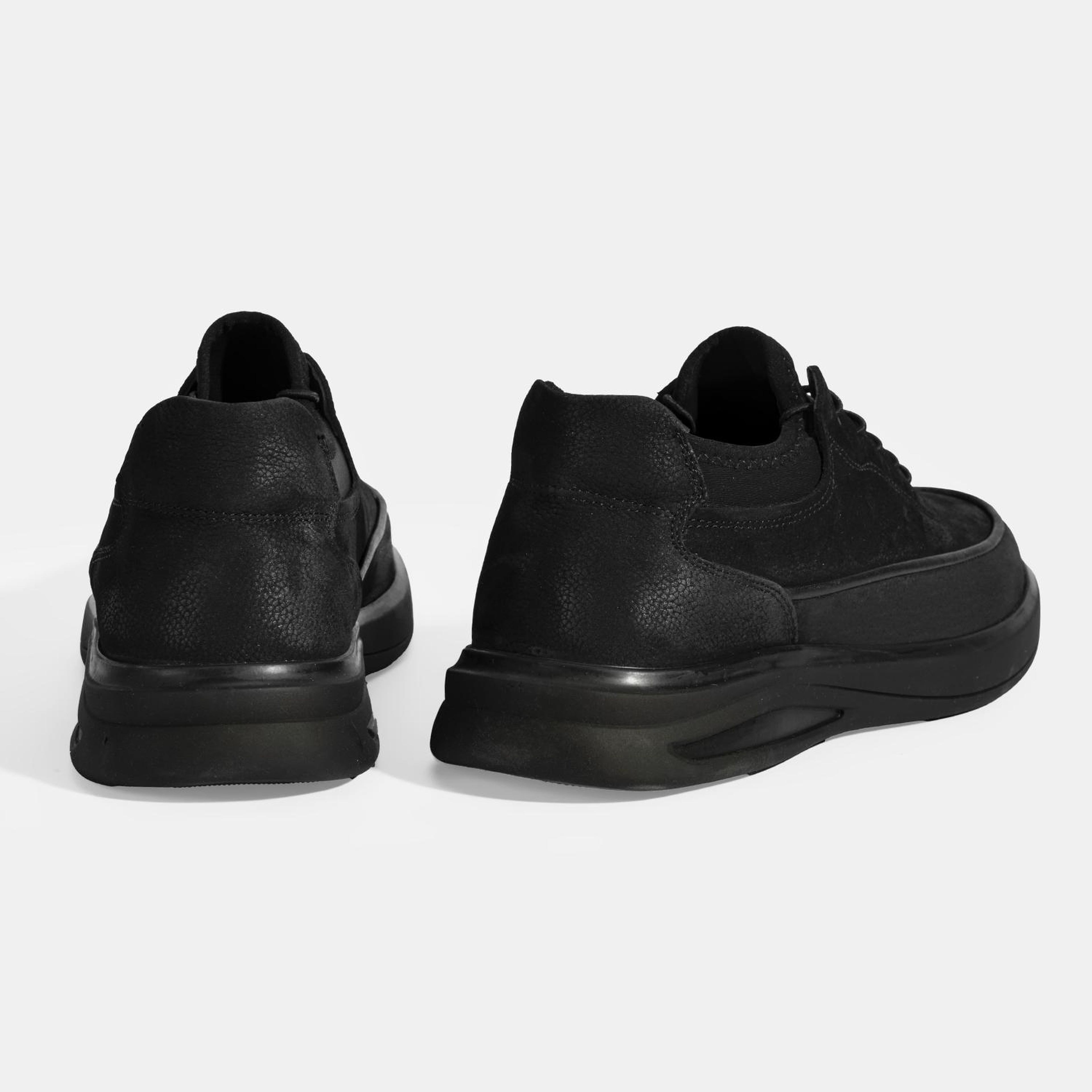 Erkek Siyah Bağcıklı Nubuk Deri Spor Ayakkabı