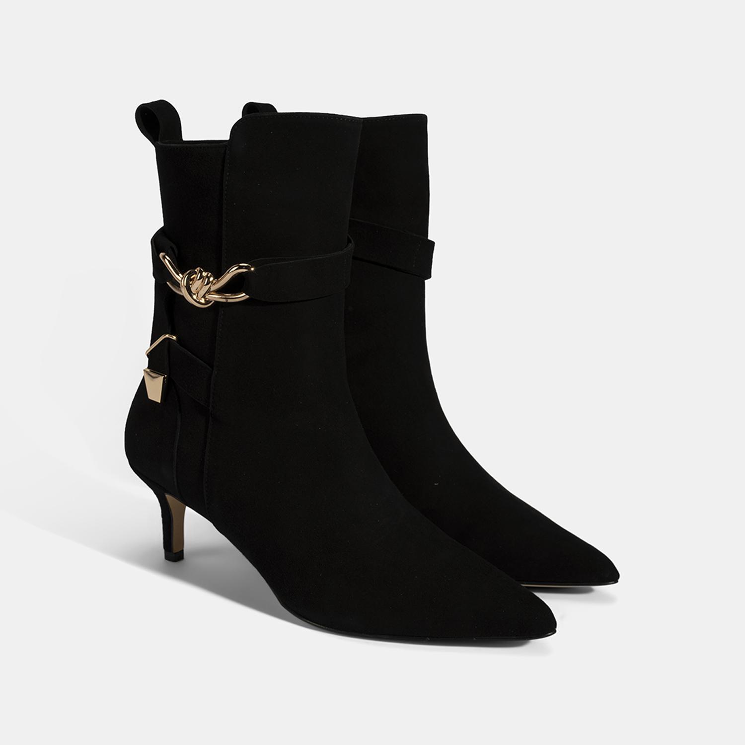 Kadın Siyah Sivri Burunlu İnce Topuklu Süet Çizme