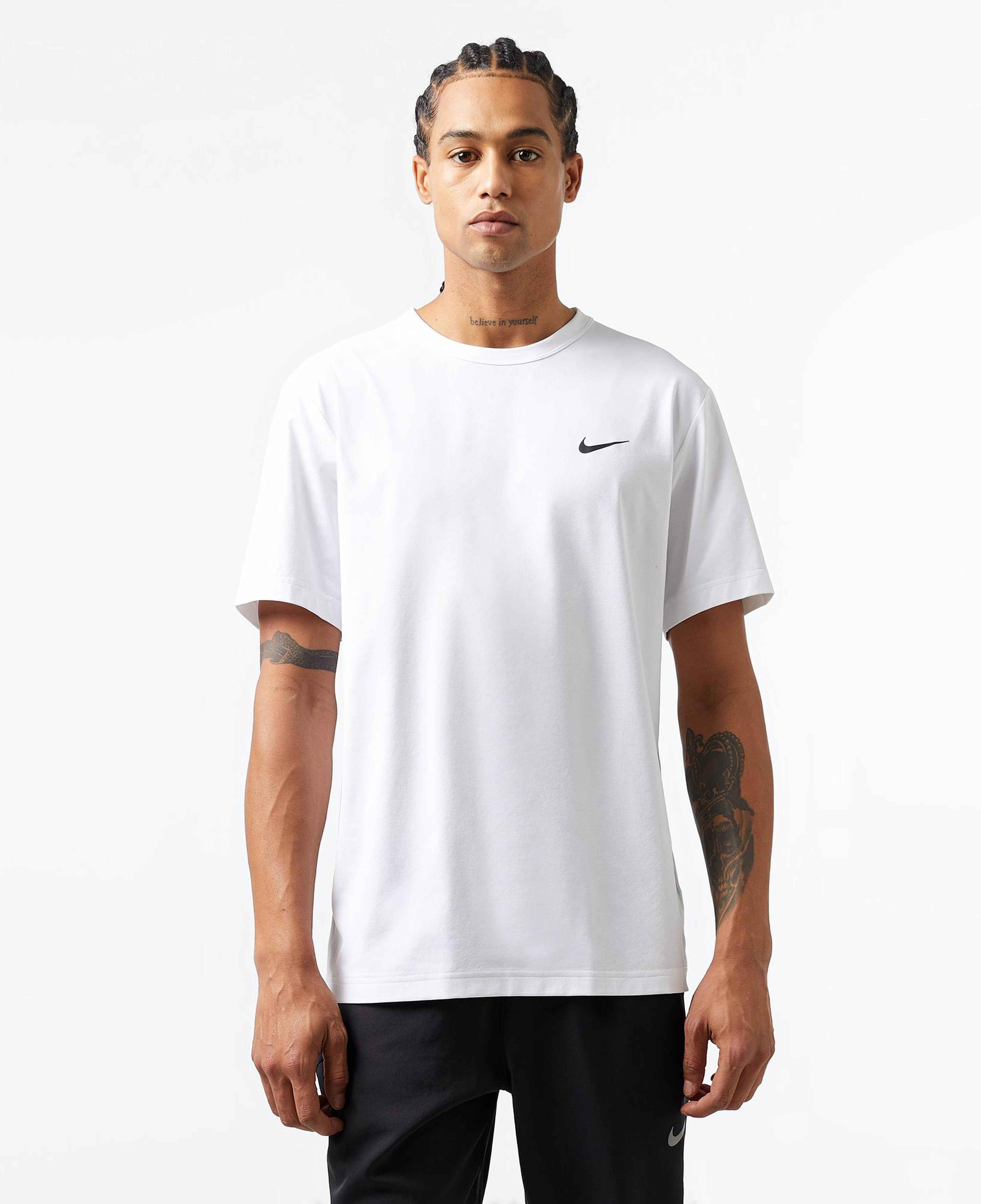 Nike Dri-Fit Hyverse Erkek Beyaz T-Shirt