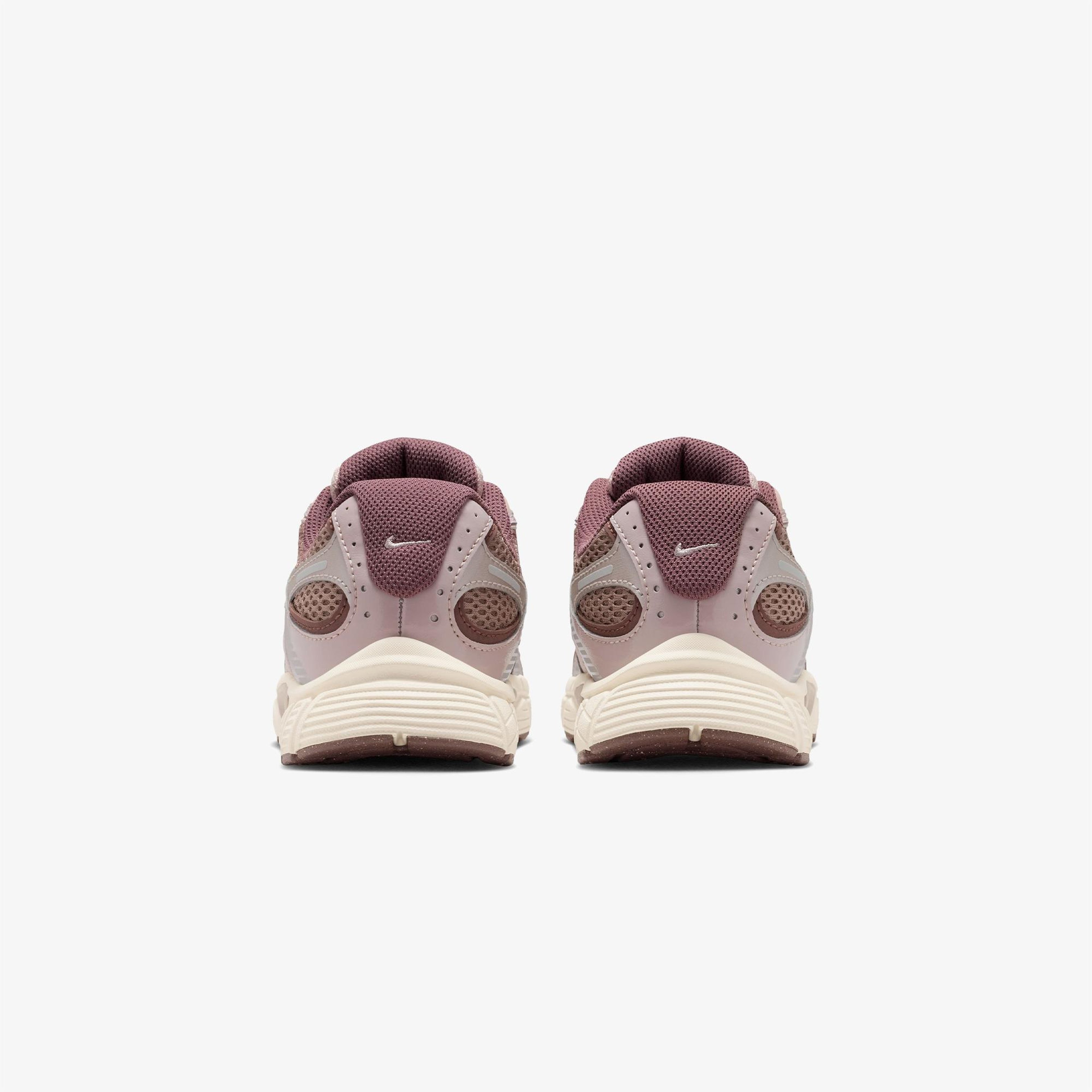 Nike V5 RNR Bej Spor Ayakkabı