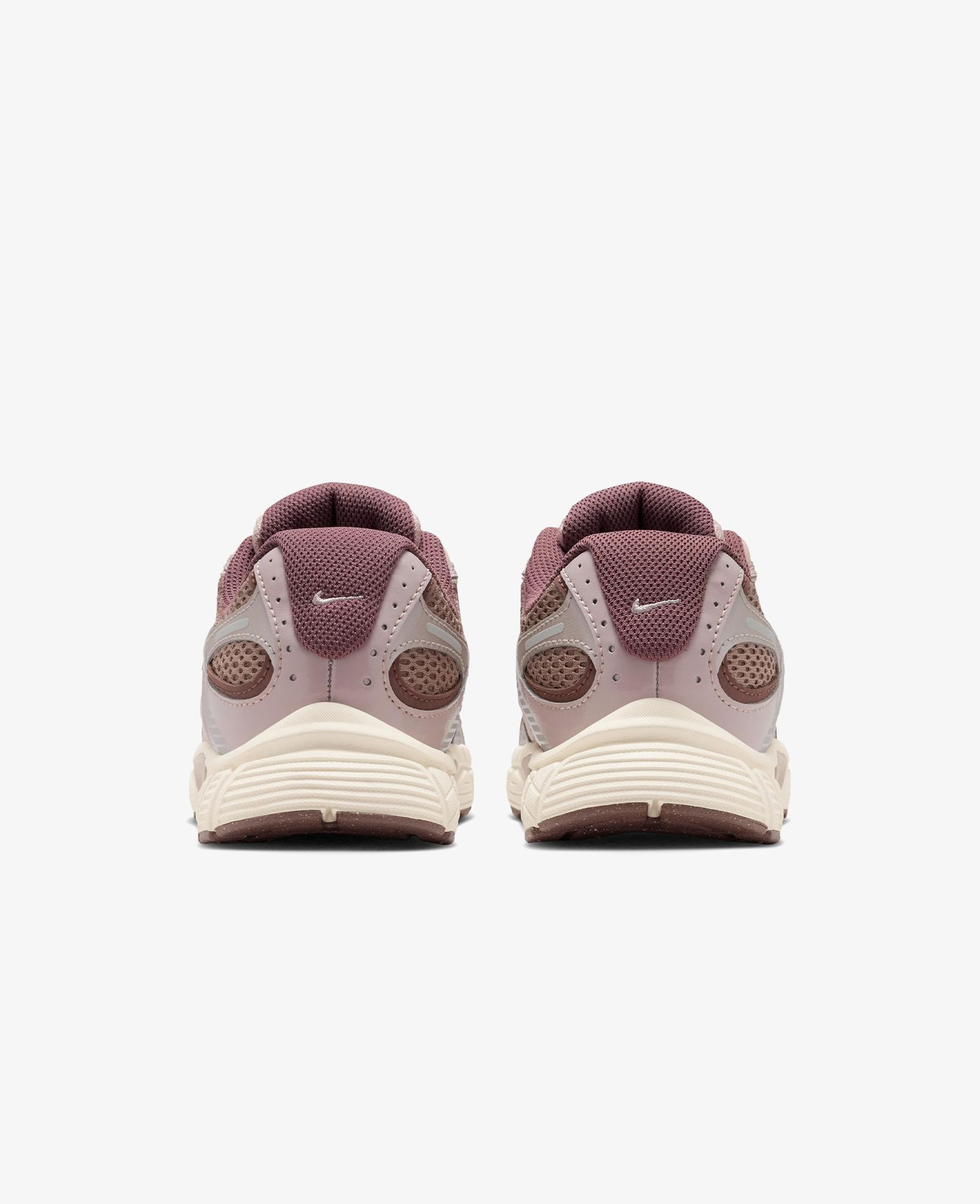 Nike V5 RNR Bej Spor Ayakkabı