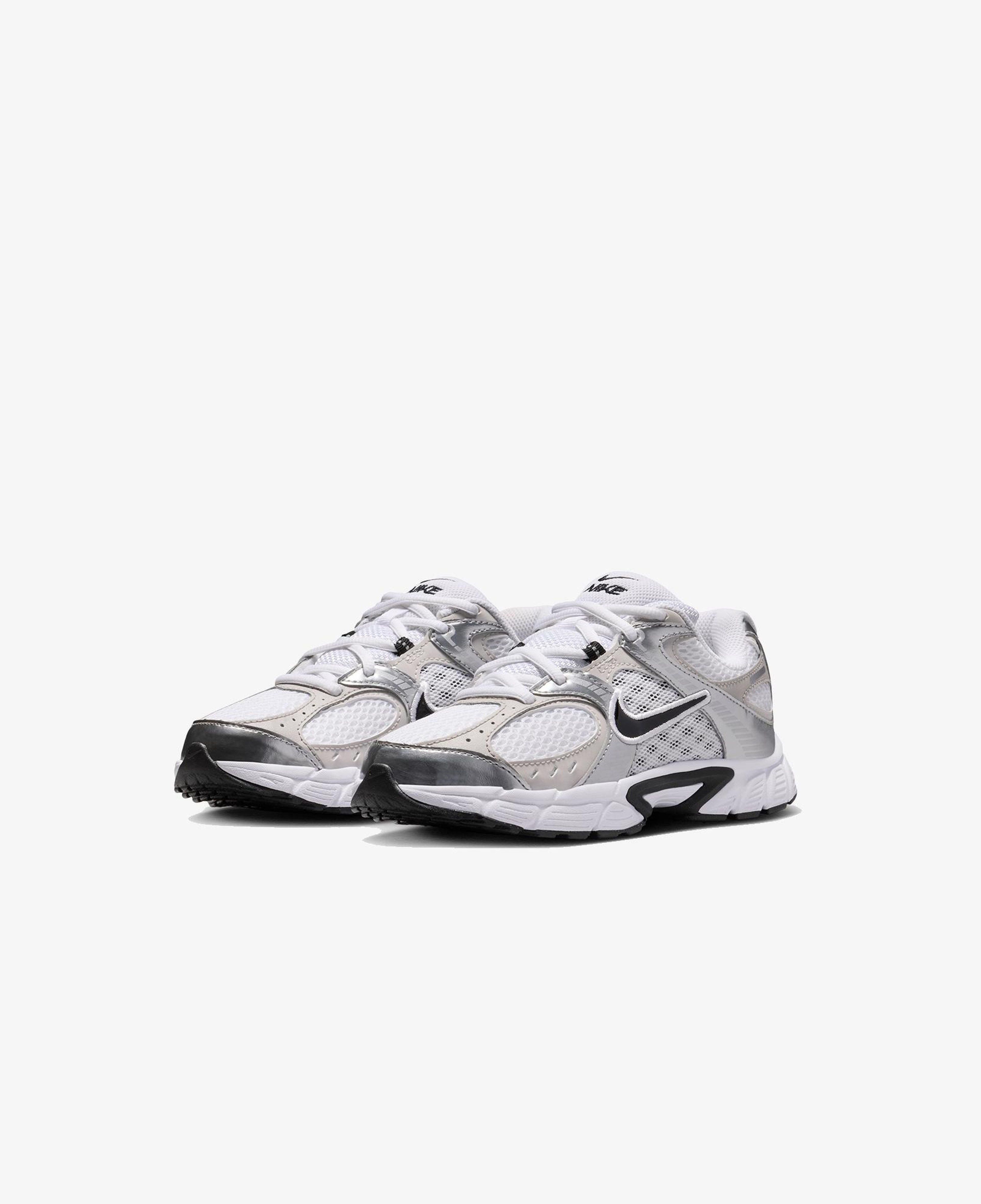 Nike V5 RNR Beyaz Spor Ayakkabı