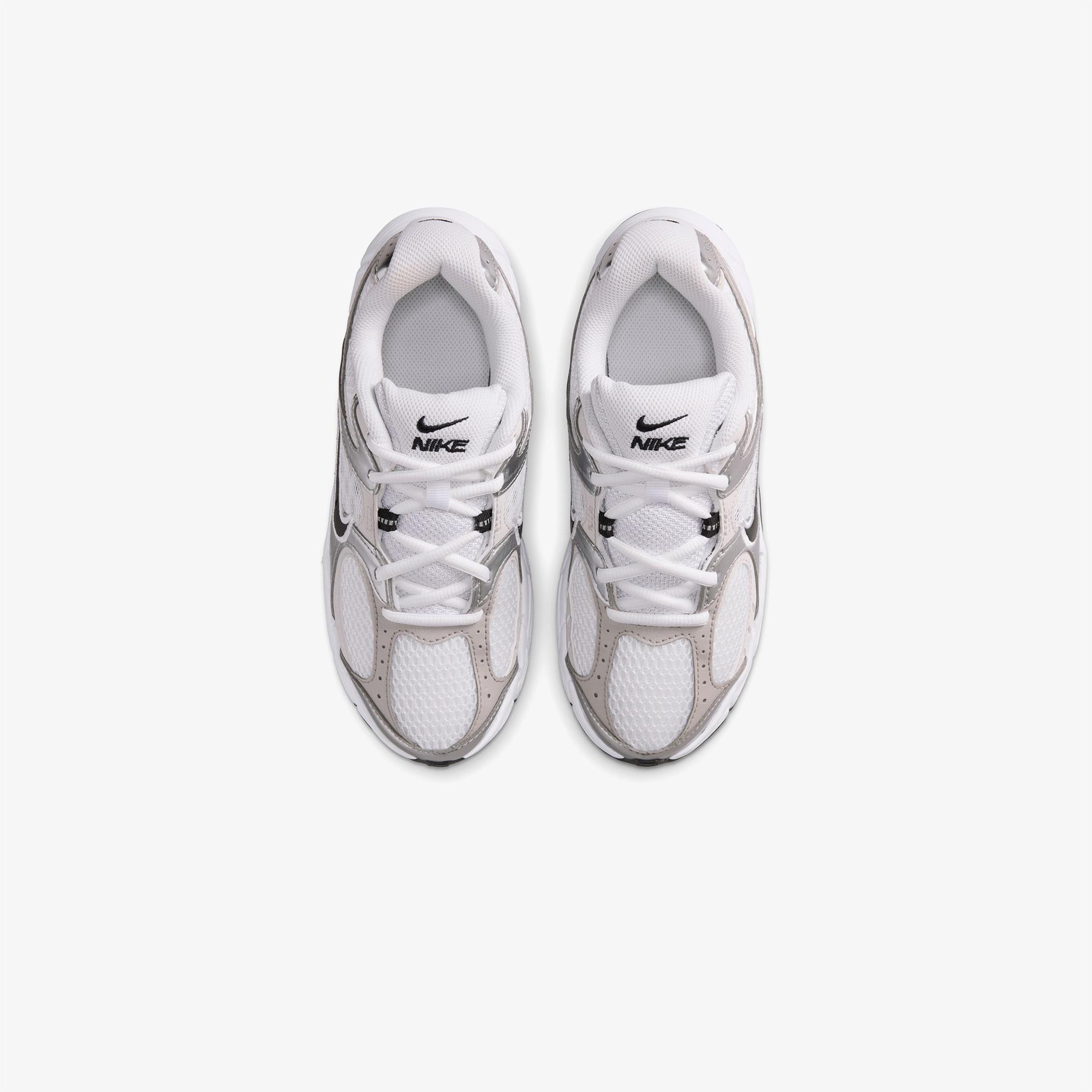 Nike V5 RNR Beyaz Spor Ayakkabı