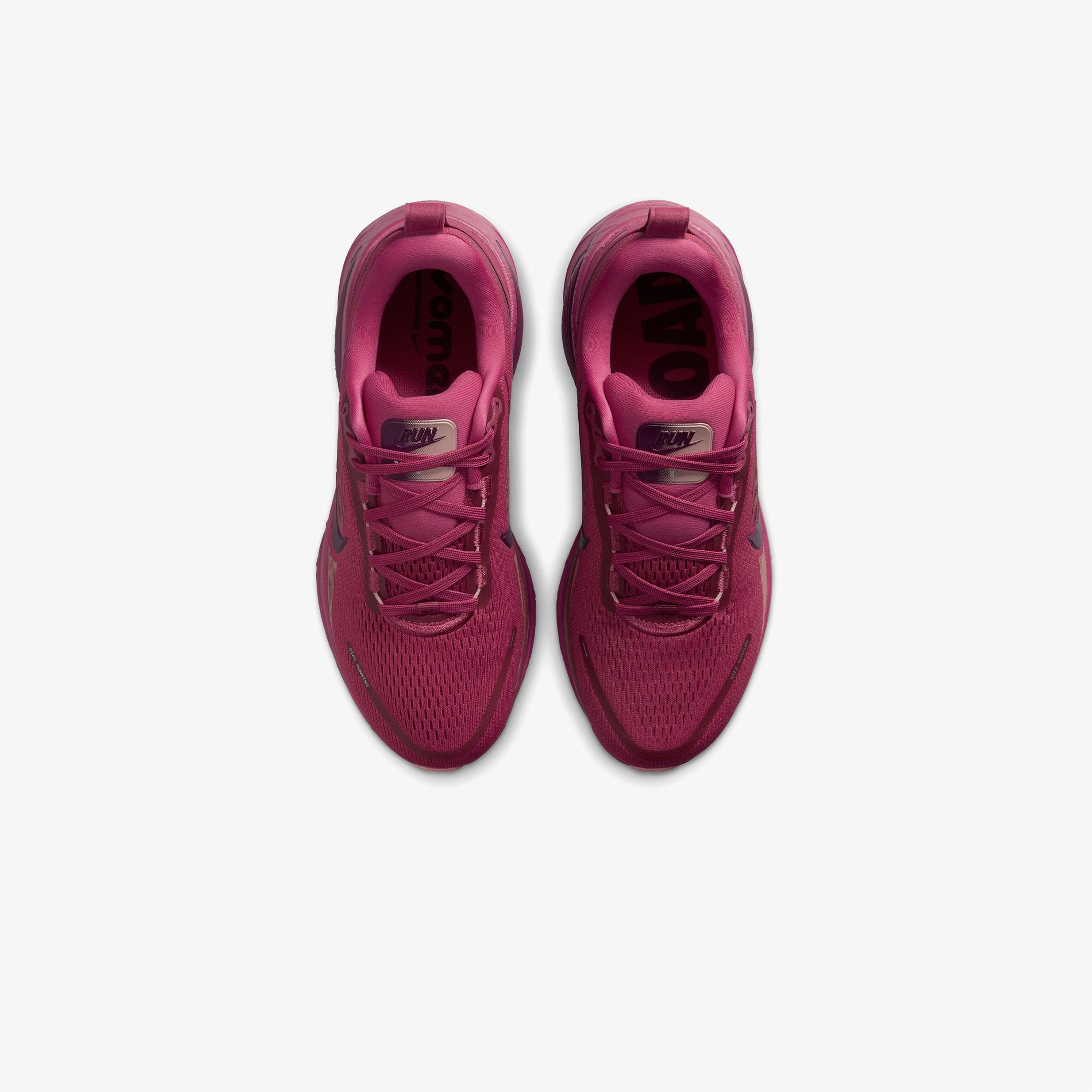 Nike Vomero 18 Kadın Bordo Koşu Ayakkabısı