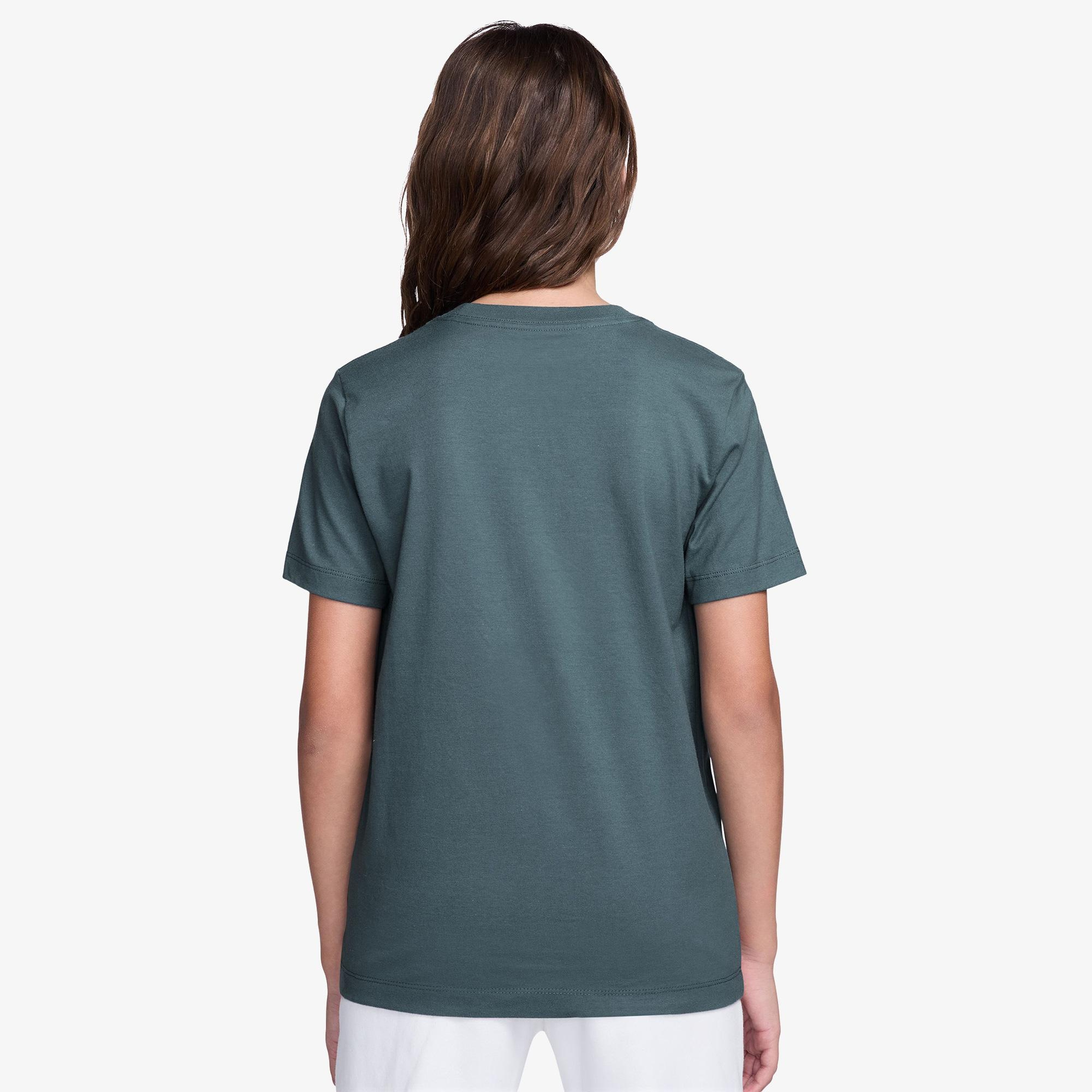 Nike Sportswear Futura Çocuk Yeşil T-Shirt