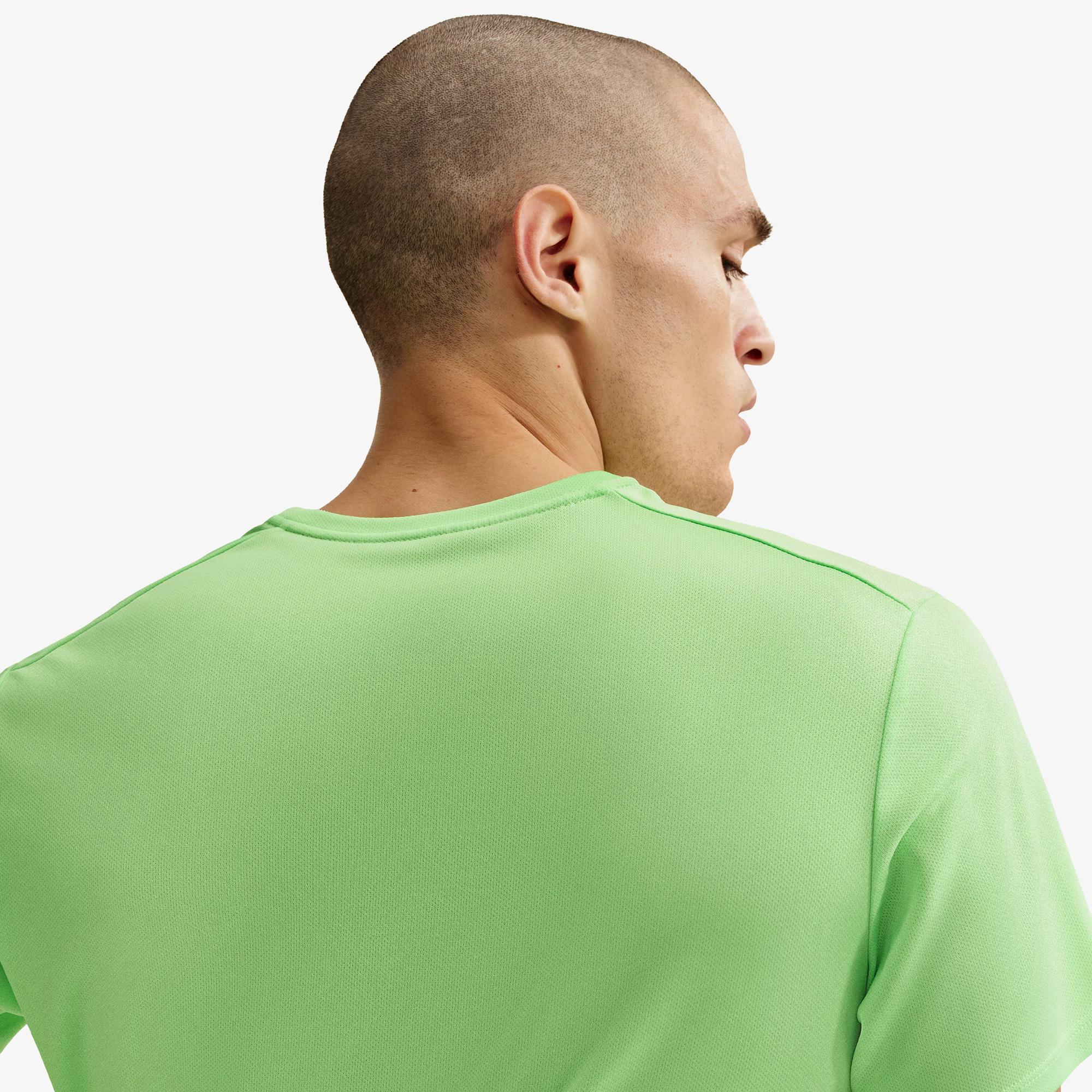 Nike Dri-Fit Miler Erkek Yeşil T-Shirt
