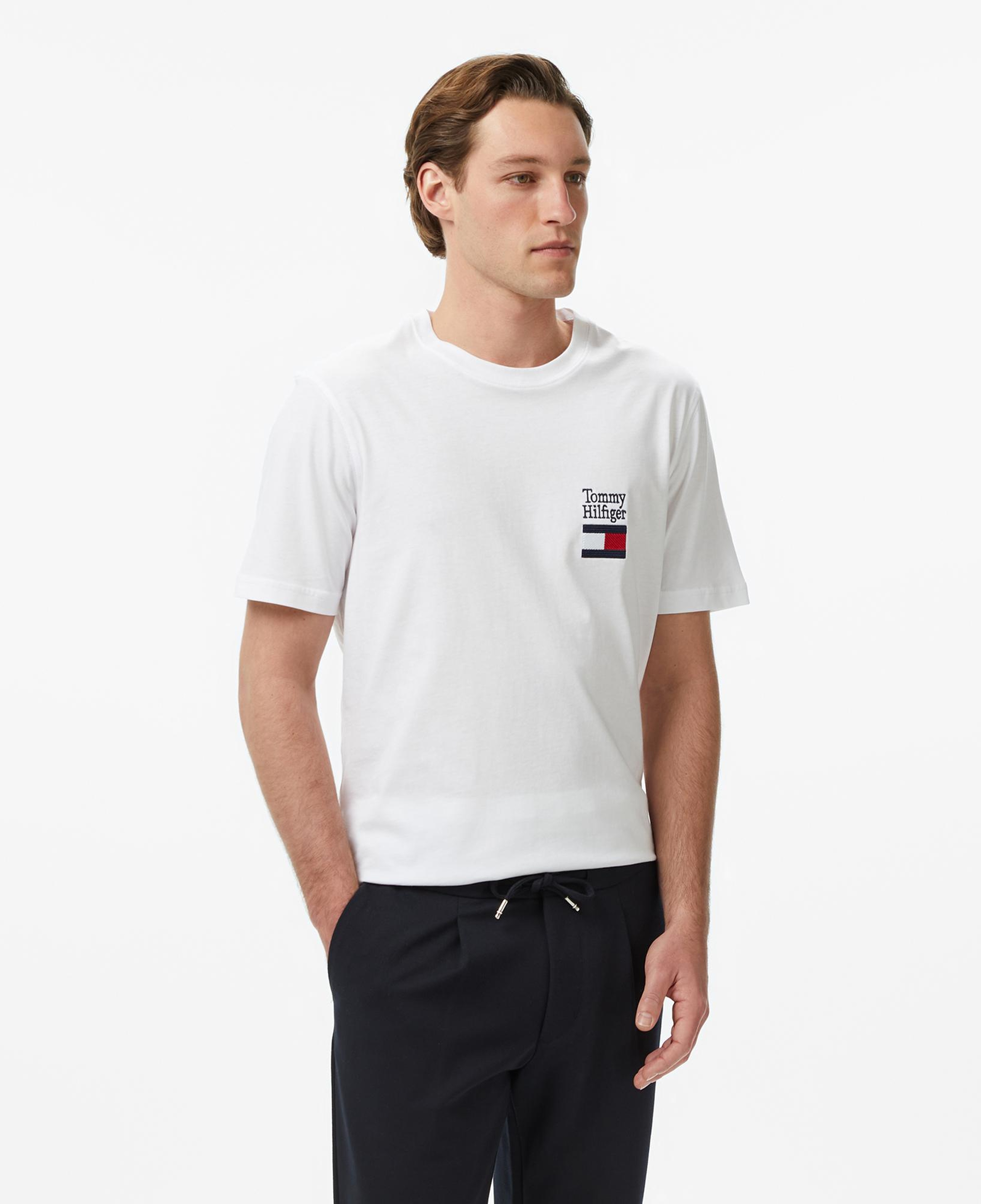 Tommy Hilfiger Brand Love Erkek Beyaz T-Shirt