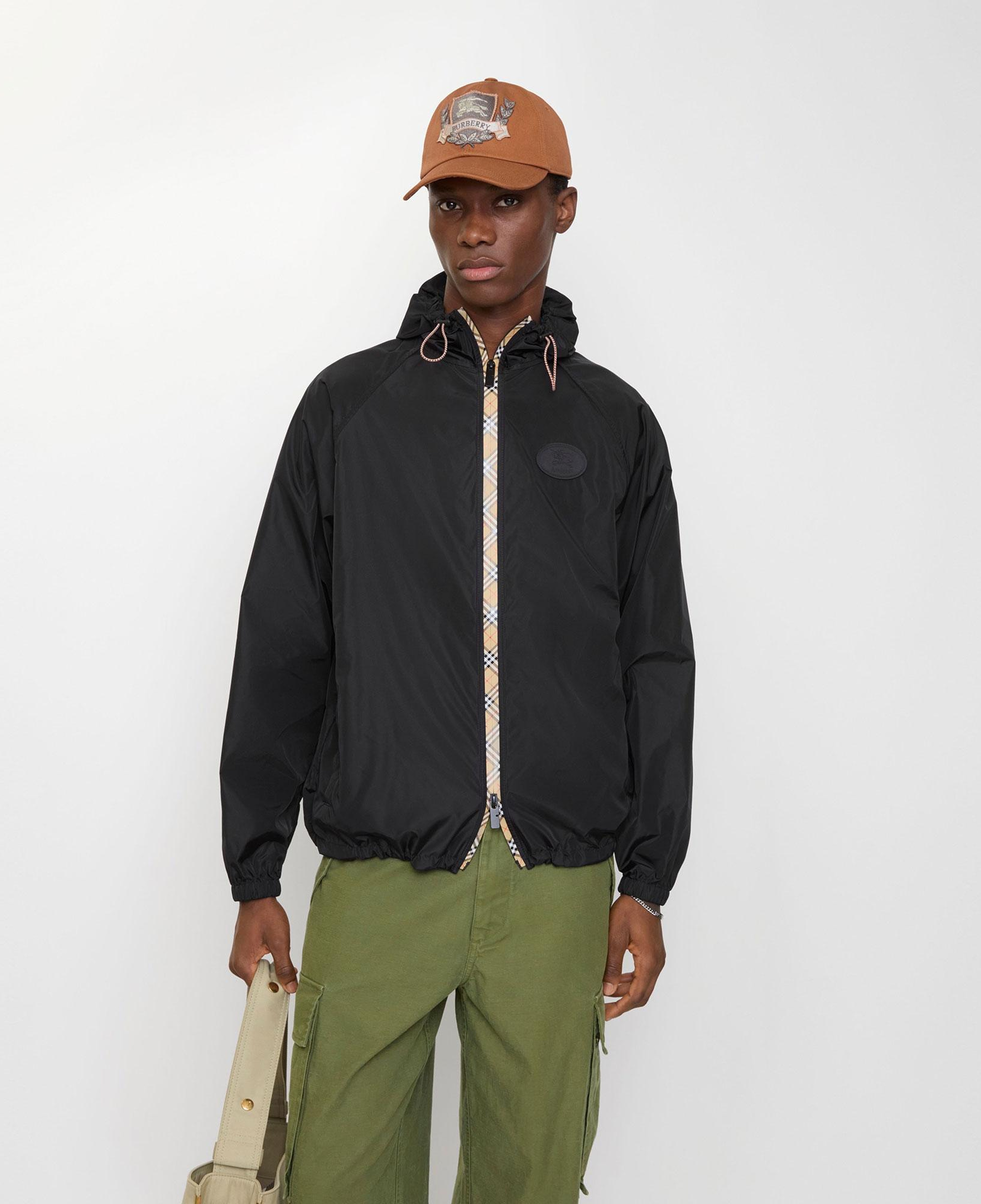 Burberry Checker-Tape Nylon Hooded Erkek Siyah Mont