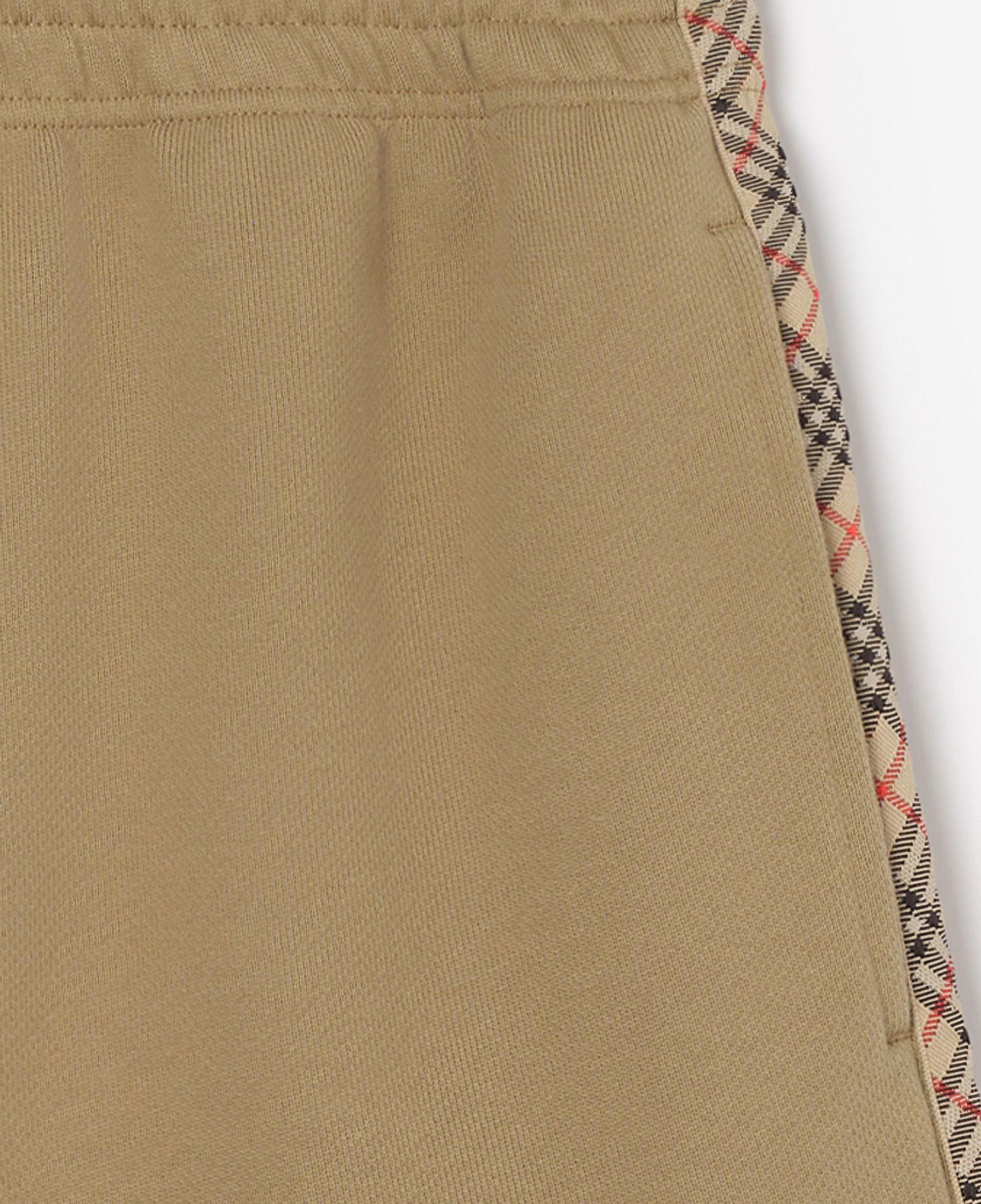 Burberry Check Trim Cotton Erkek Bej Şort