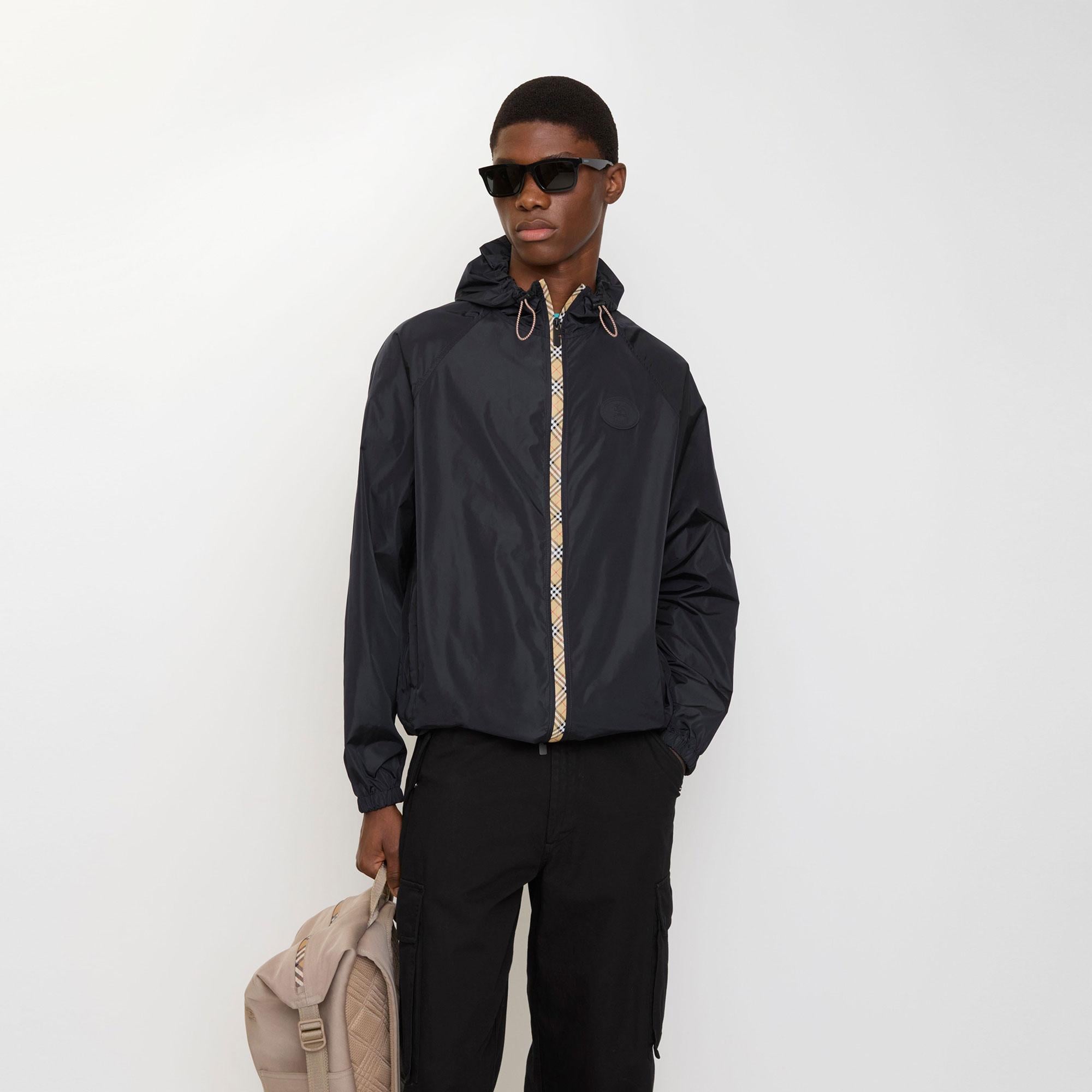 Burberry Checker-Tape Nylon Hooded Erkek Lacivert Mont