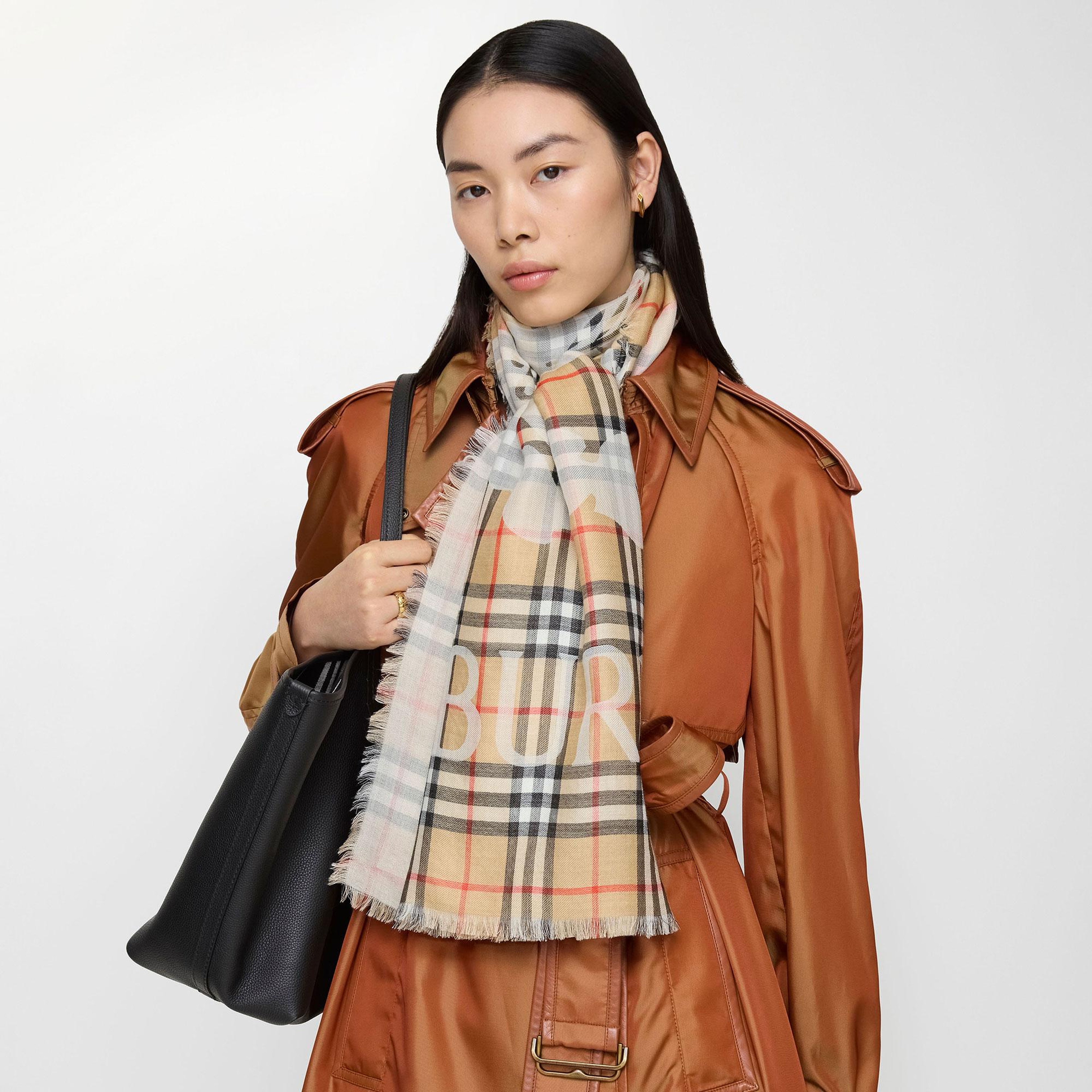 Burberry Wide Ekd Check Wool Silk Kadın Bej Atkı