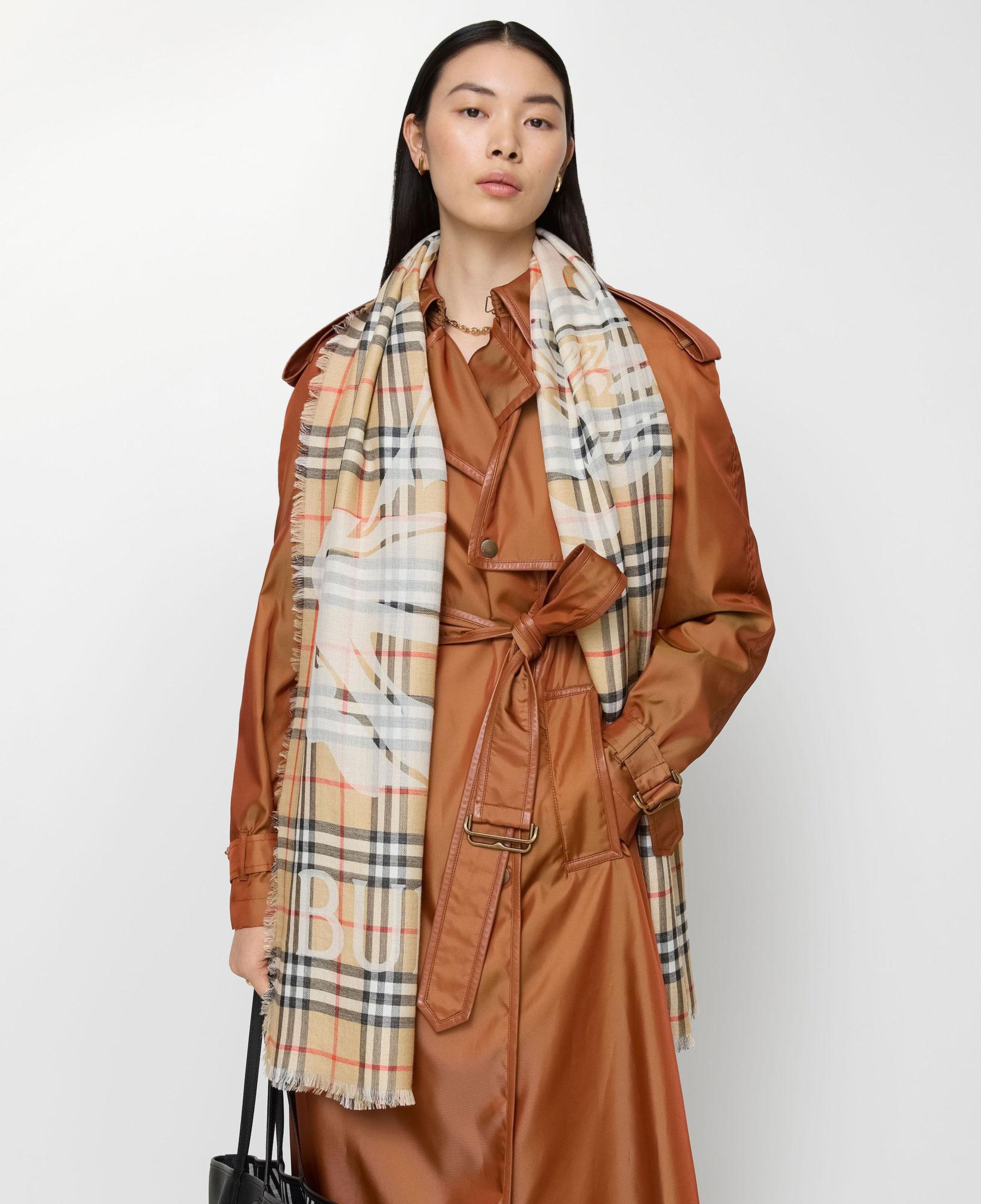 Burberry Wide Ekd Check Wool Silk Kadın Bej Atkı