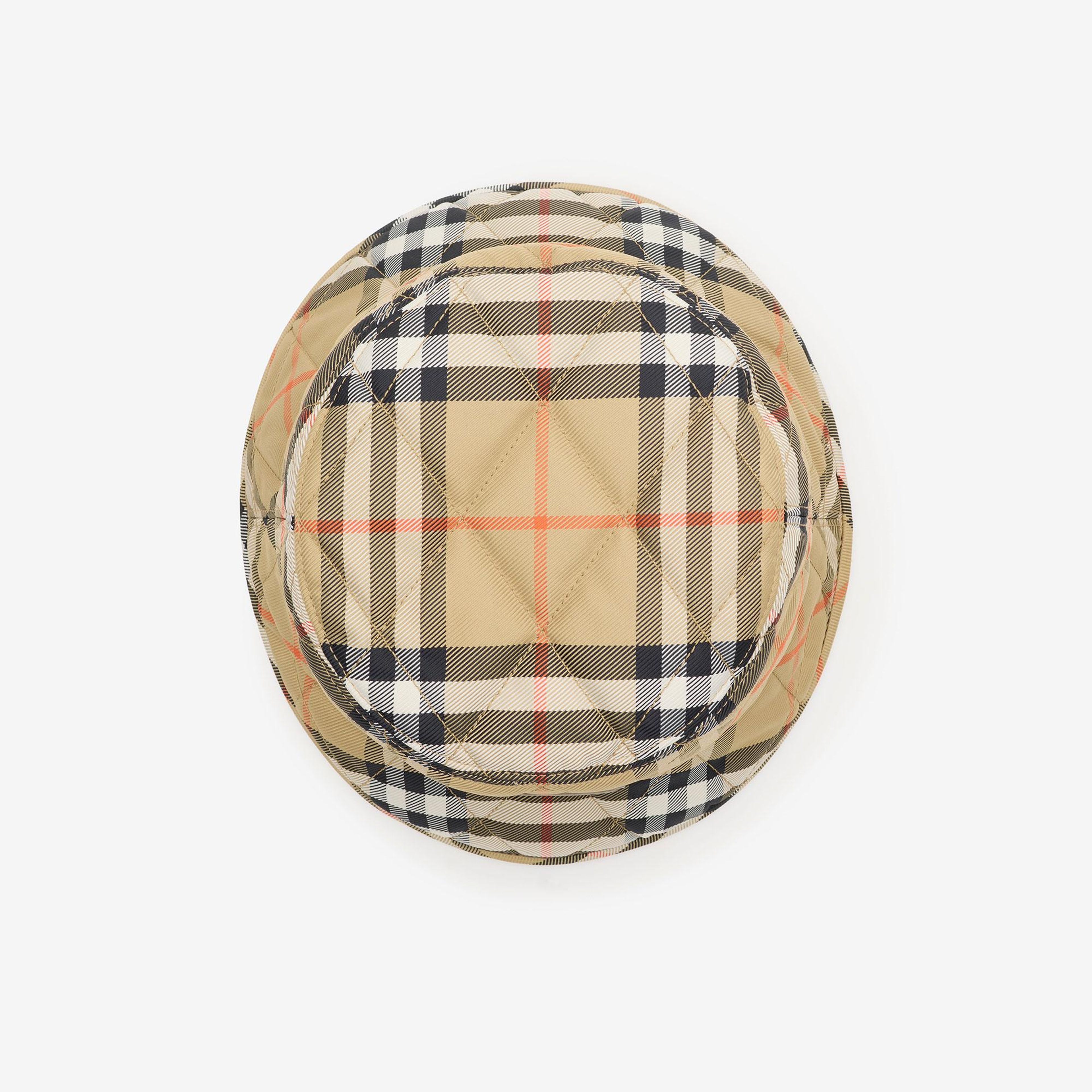 Burberry Quilted Horseshoe Bucket Erkek Bej Şapka