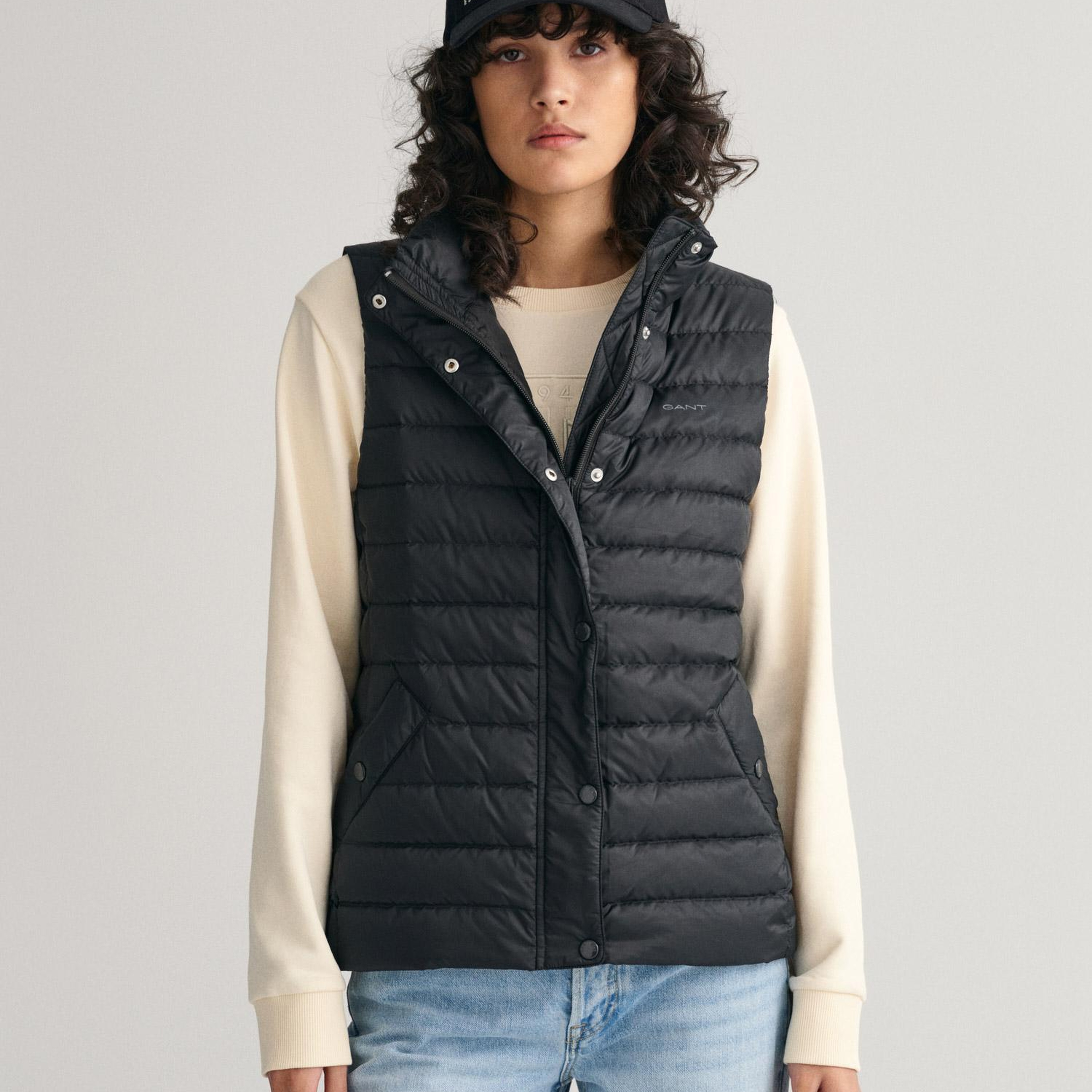 GANT Kadın Siyah Regular Fit Dik Yaka Kapitone Yelek