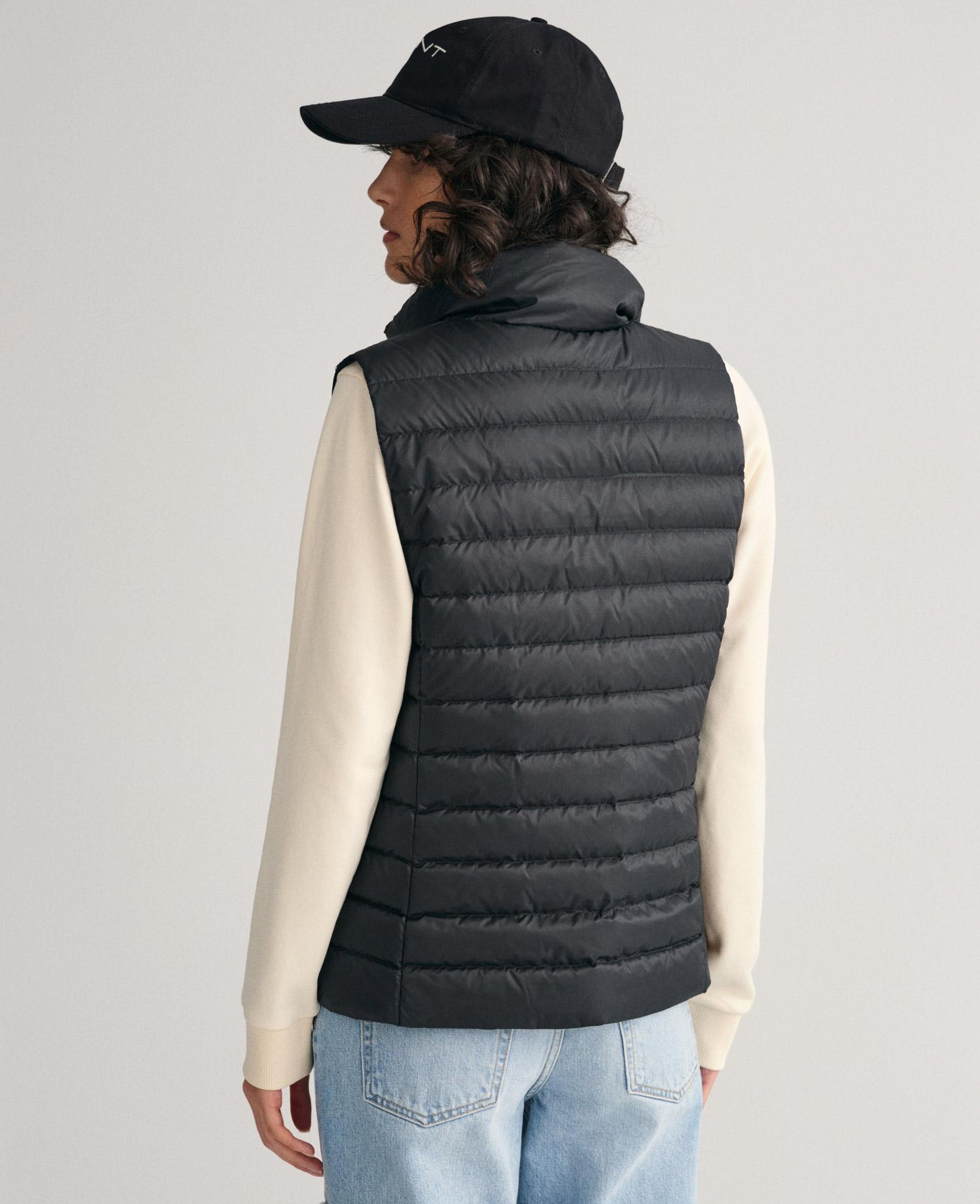 GANT Kadın Siyah Regular Fit Dik Yaka Kapitone Yelek