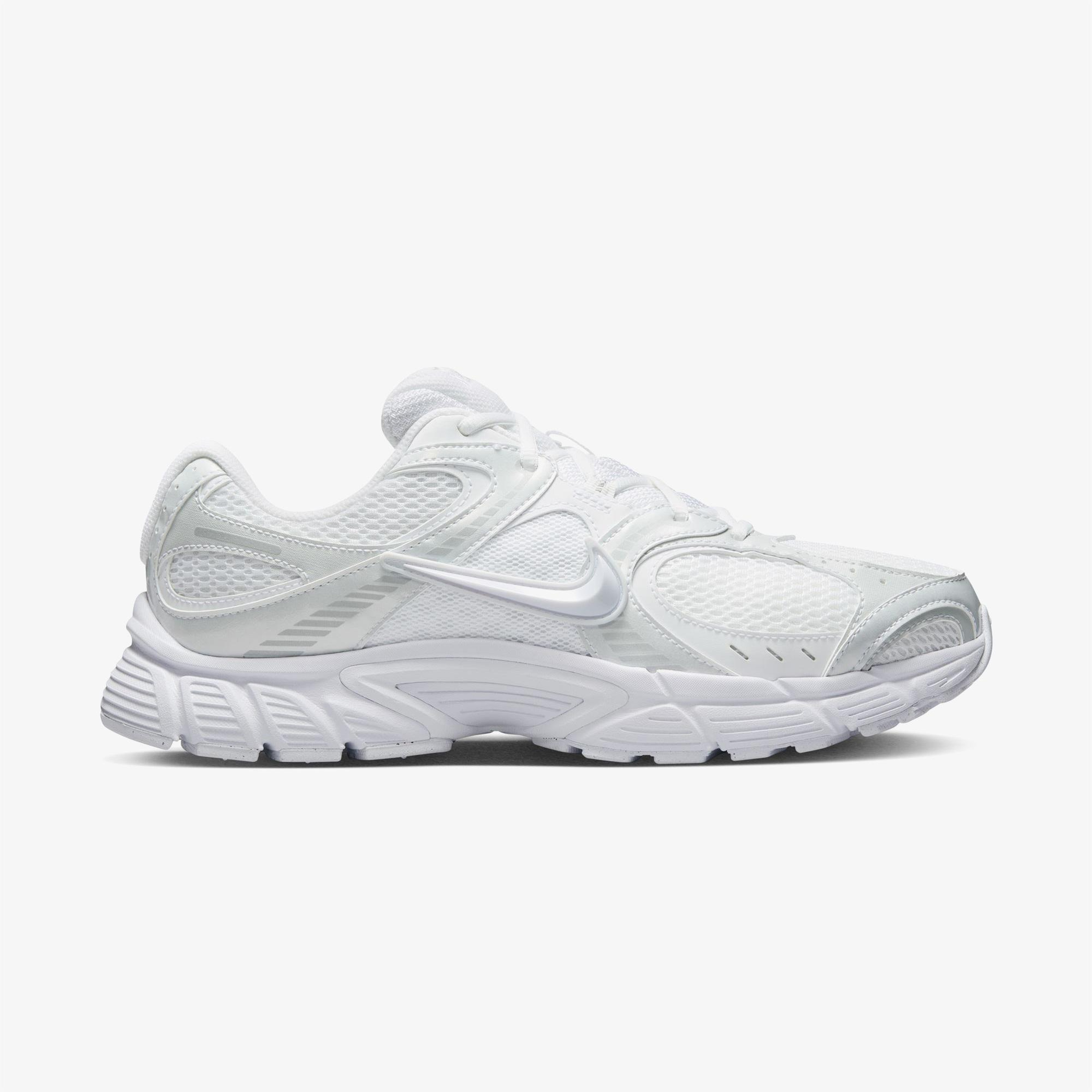 Nike V5 RNR Erkek Beyaz Spor Ayakkabı