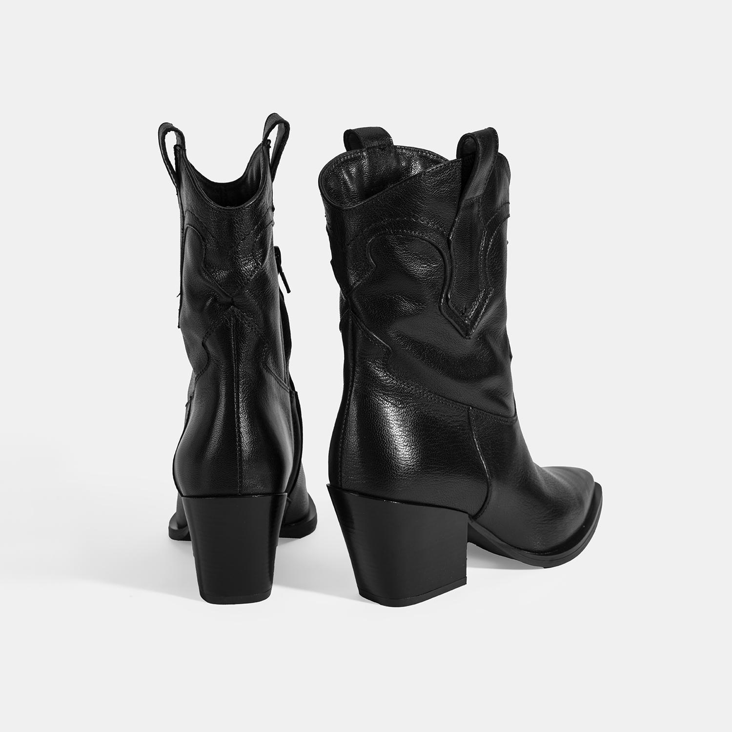 Kadın Siyah Kalın Topuklu Deri Bot