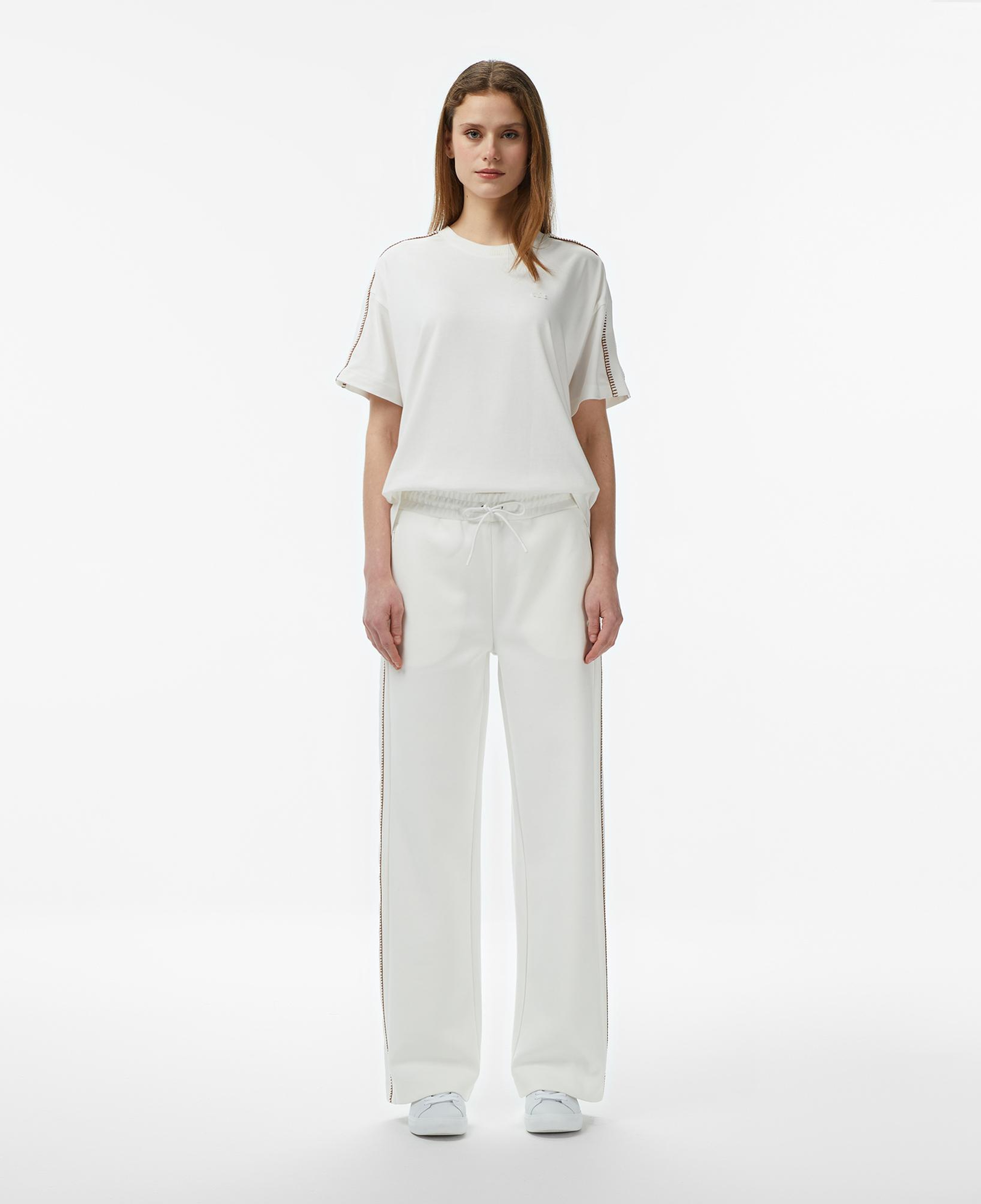 Lacoste Kadın Loose Fit Bisiklet Yaka Krem T-Shirt