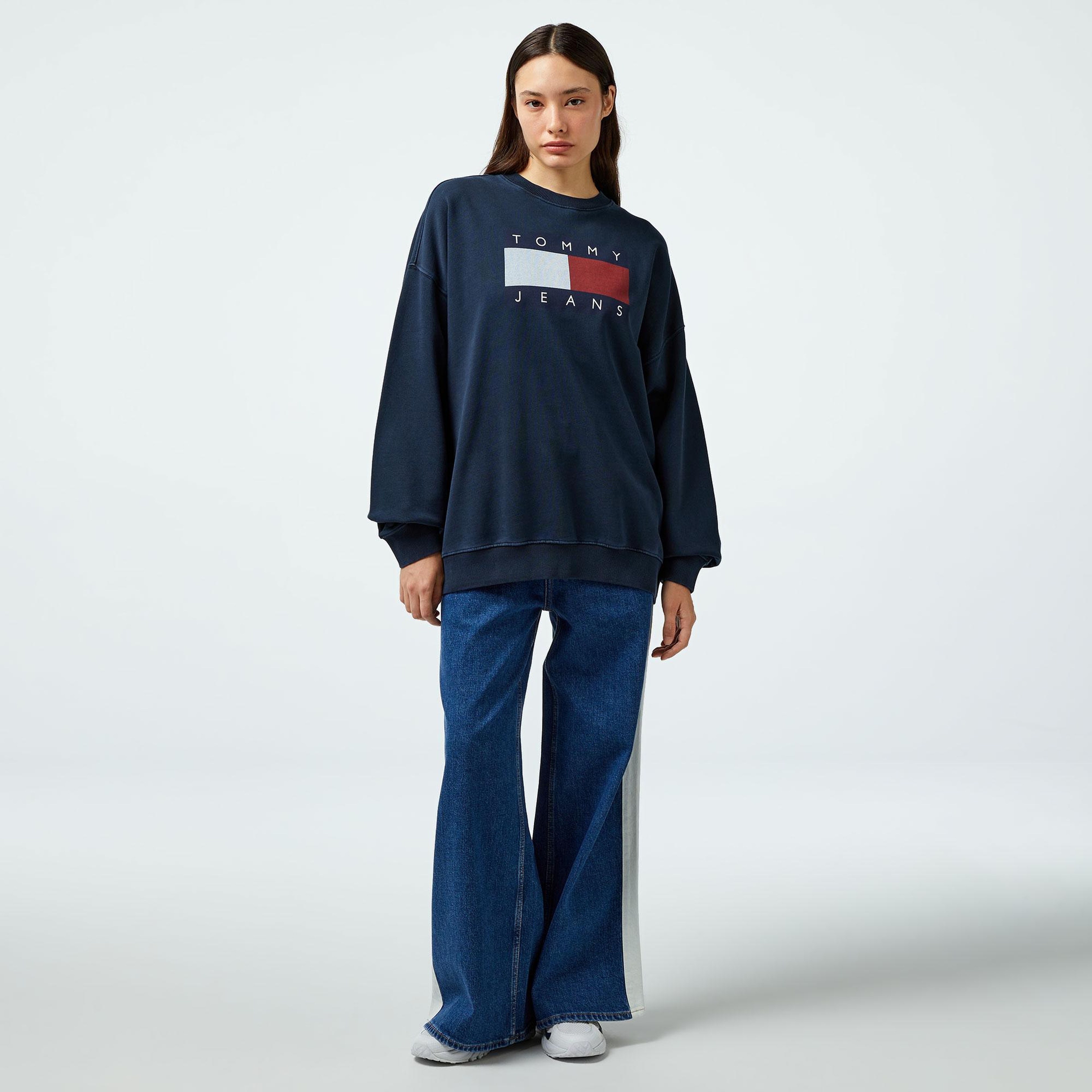 Tommy Hilfiger Jeans Tommy Flag Crew Kadın Lacivert Sweatshirt