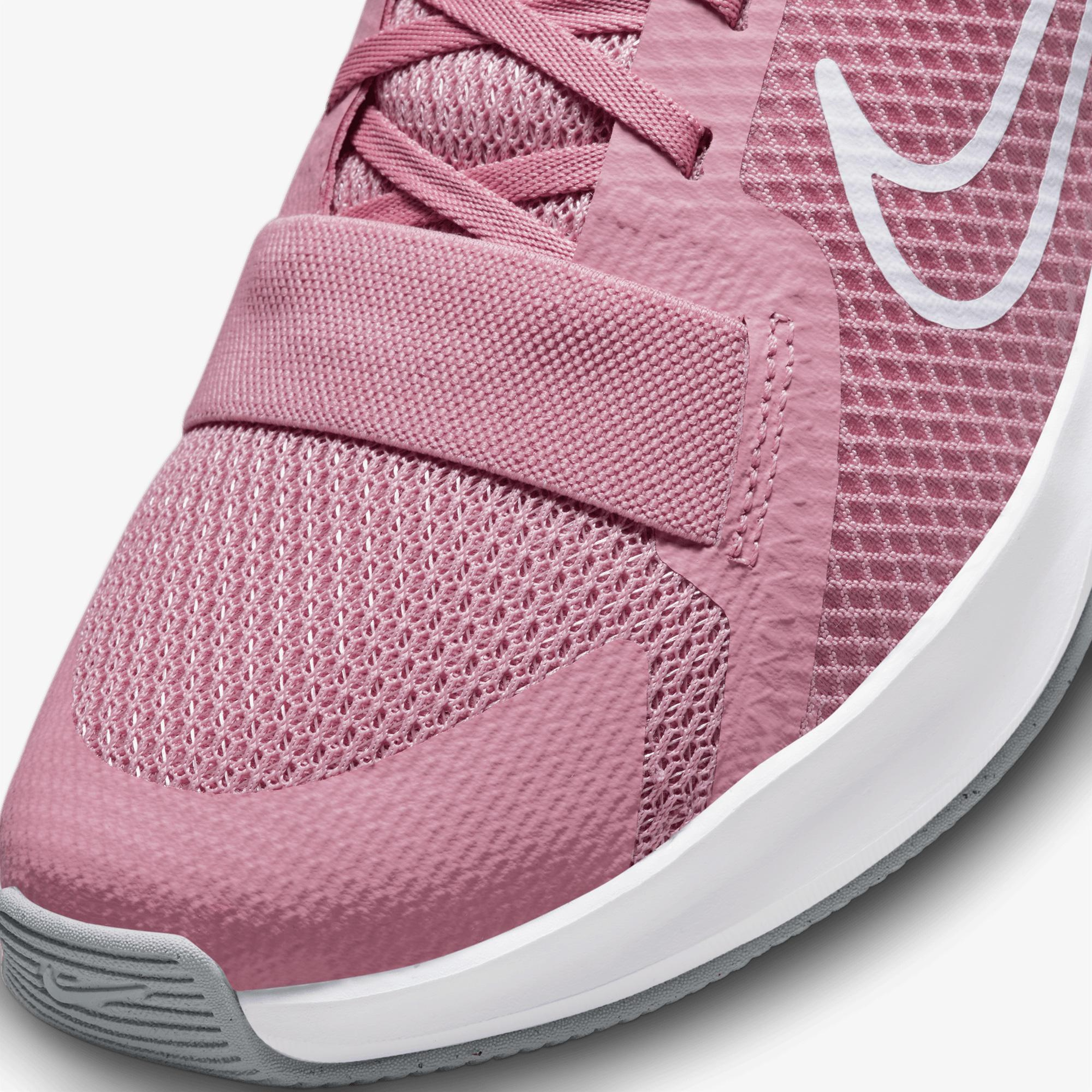 Nike Mc Trainer 2 Kadın Pembe Spor Ayakkabı