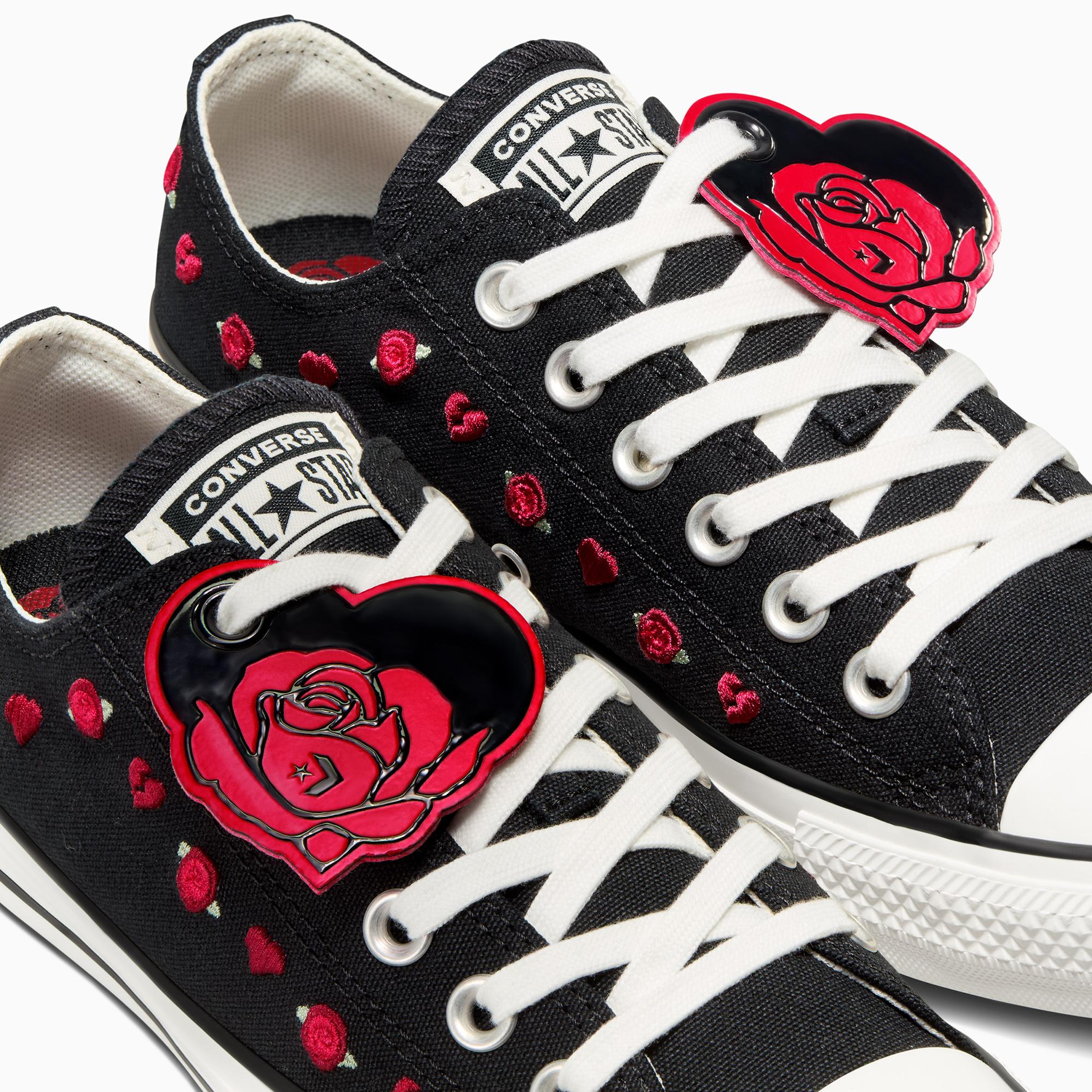 Converse Chuck Taylor All Star Valentine's Day Roses Kadın Siyah Sneaker