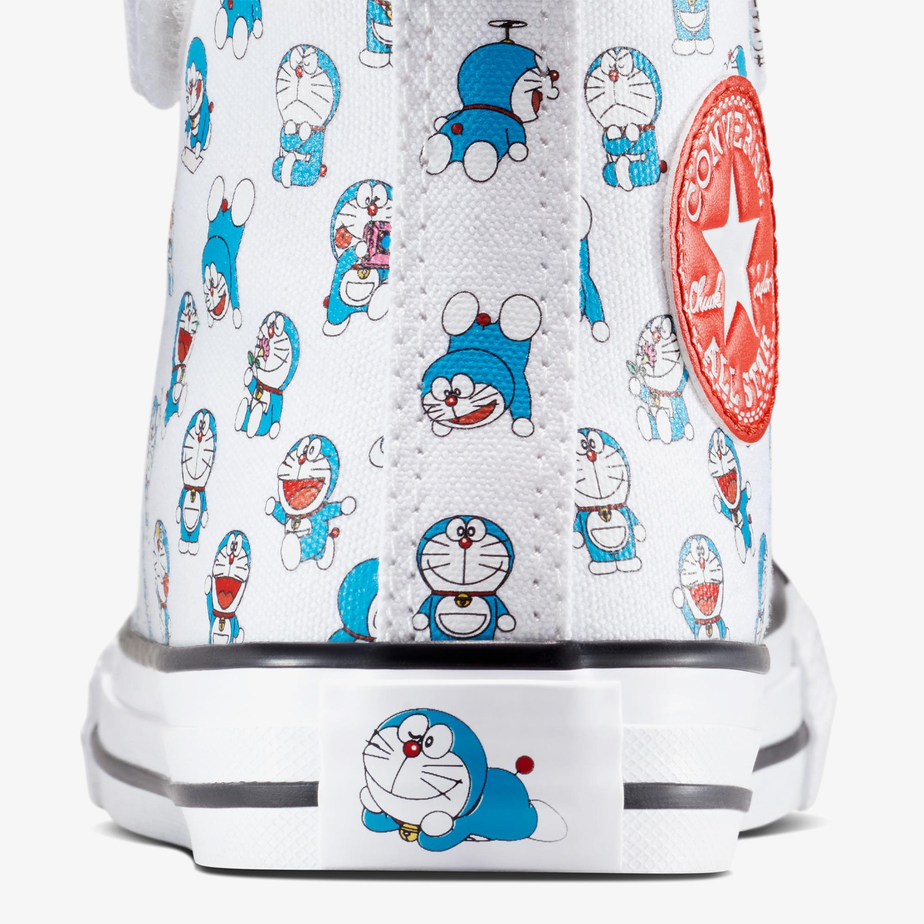 Converse x Doraemon Çocuk Beyaz Chuck Taylor All Star Sneaker