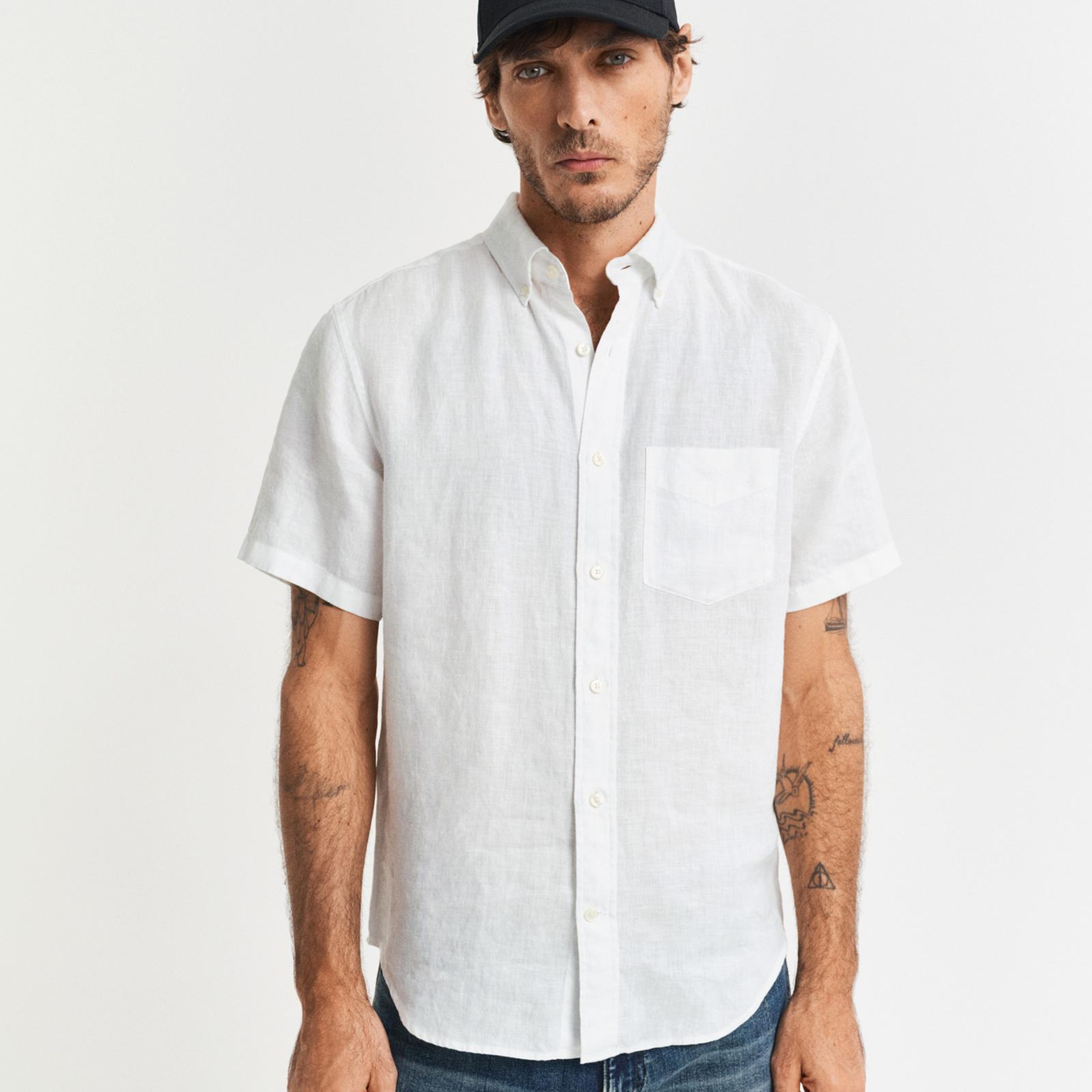 GANT Erkek Beyaz Regular Fit Düğmeli Yaka Keten Gömlek