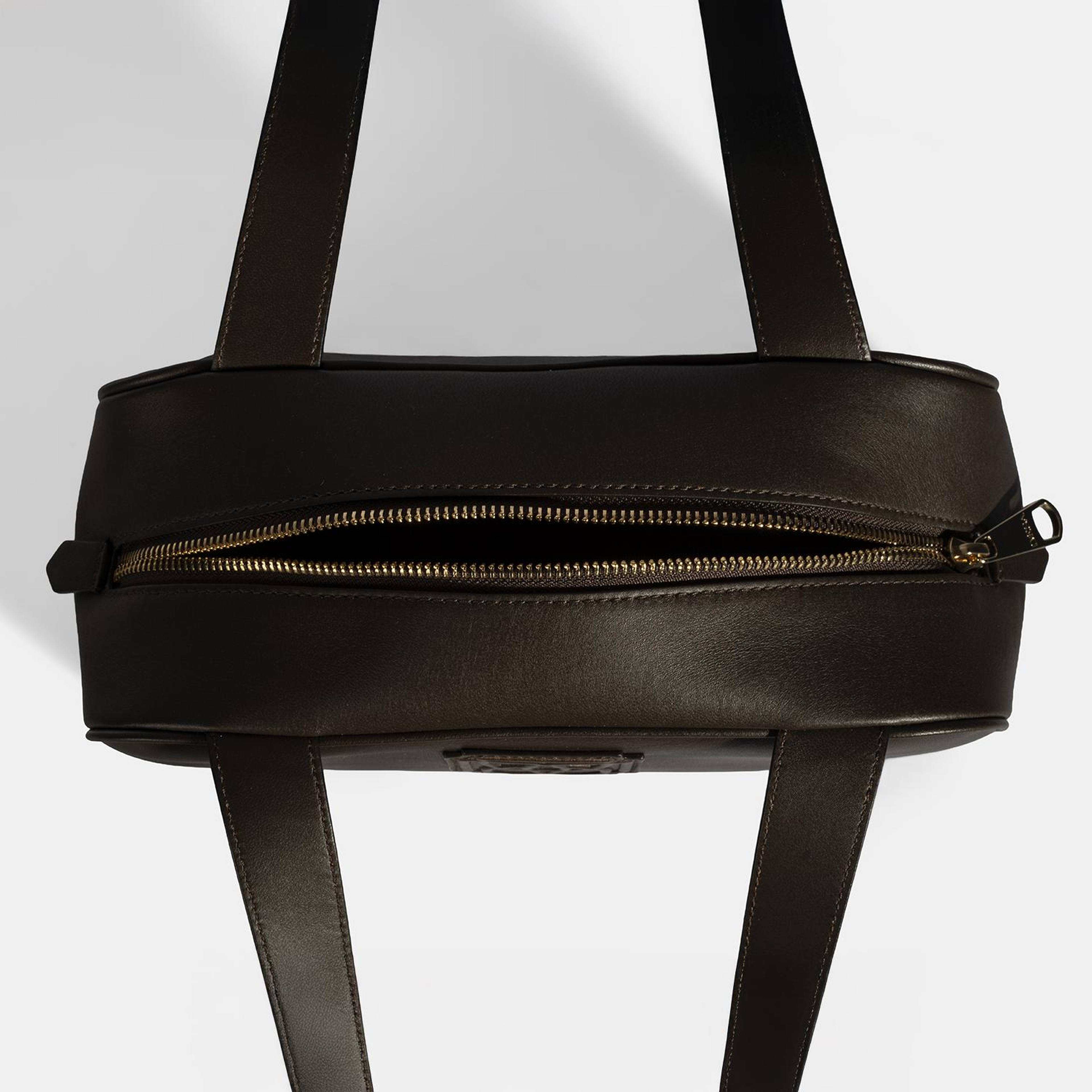 Kadın Koyu Kahve Monogram Logolu Deri Omuz Çantası