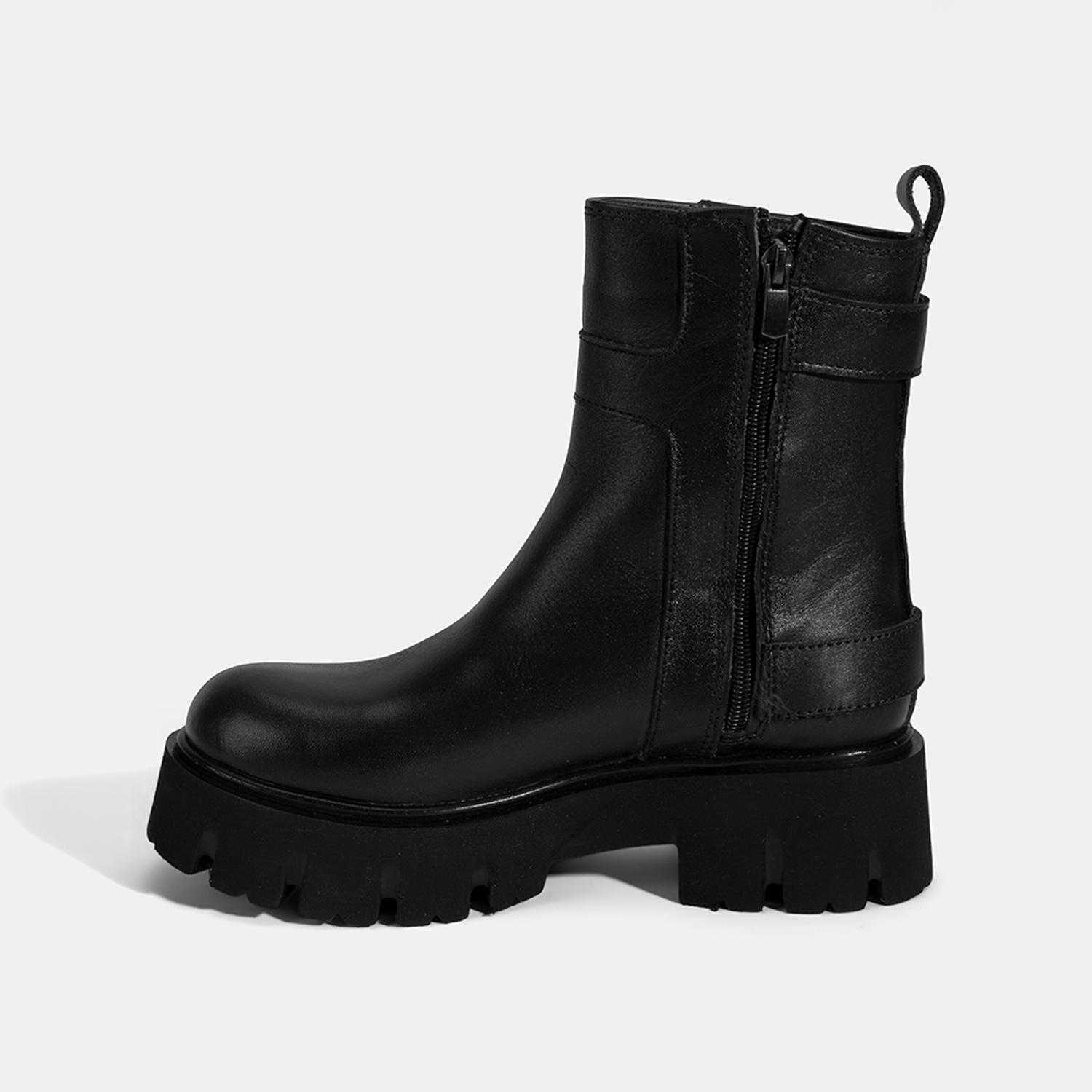 Kadın Siyah Metal Tokalı Deri Bot