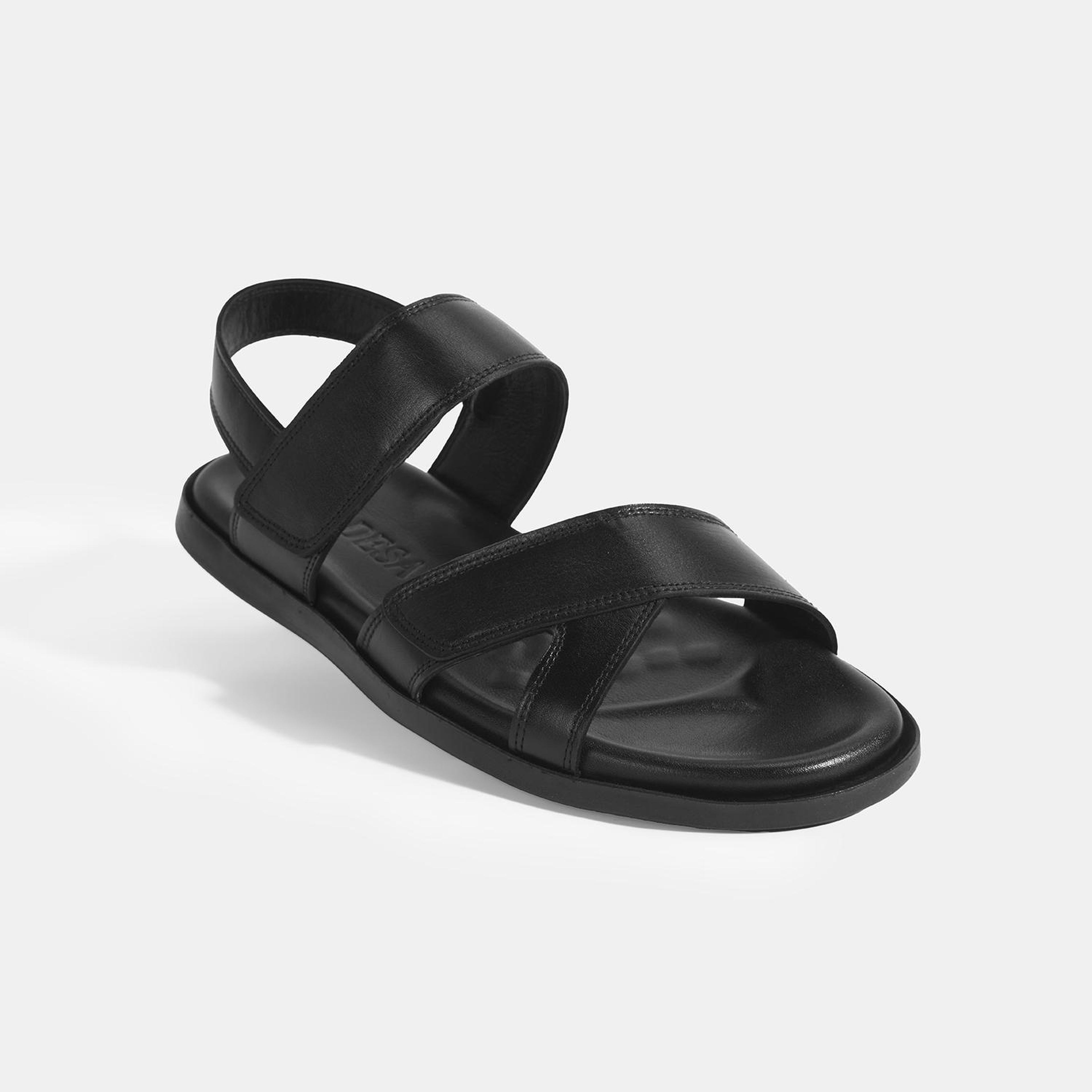 Erkek Siyah Cırt Detaylı Deri Sandalet