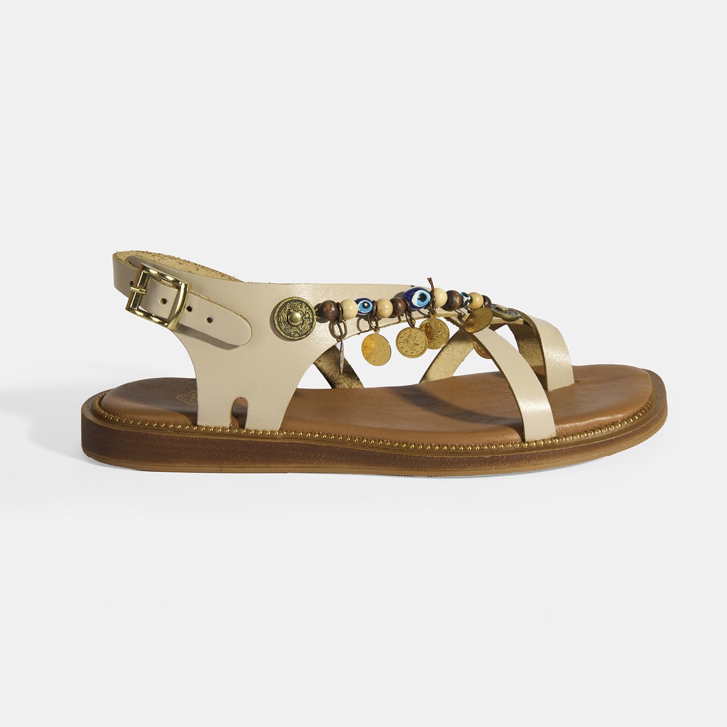 Bej Kadın Toka Detaylı Aksesuarlı Deri Sandalet