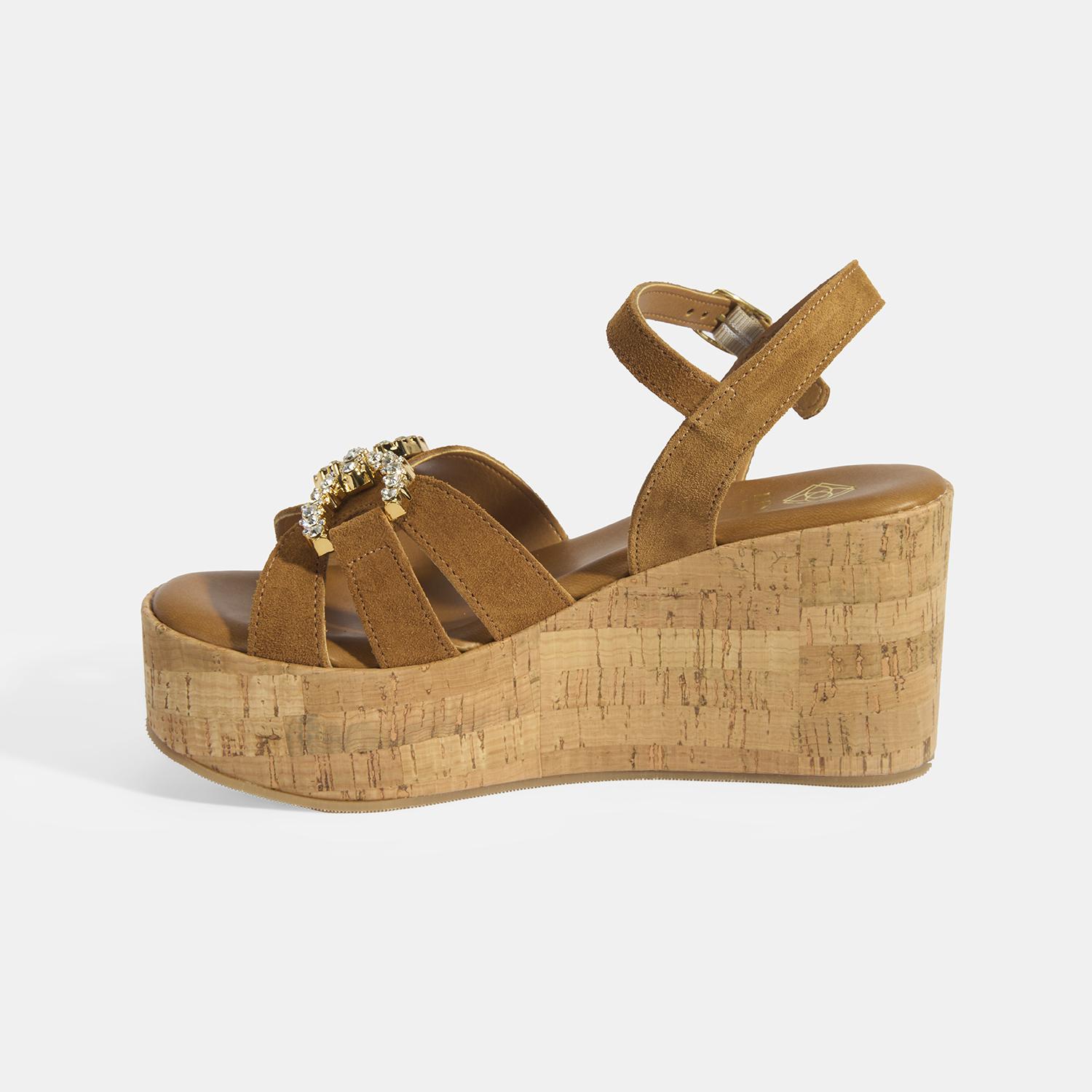 Kadın Taba Taşlı Toka Aksesuarlı Süet Dolgu Topuklu Sandalet