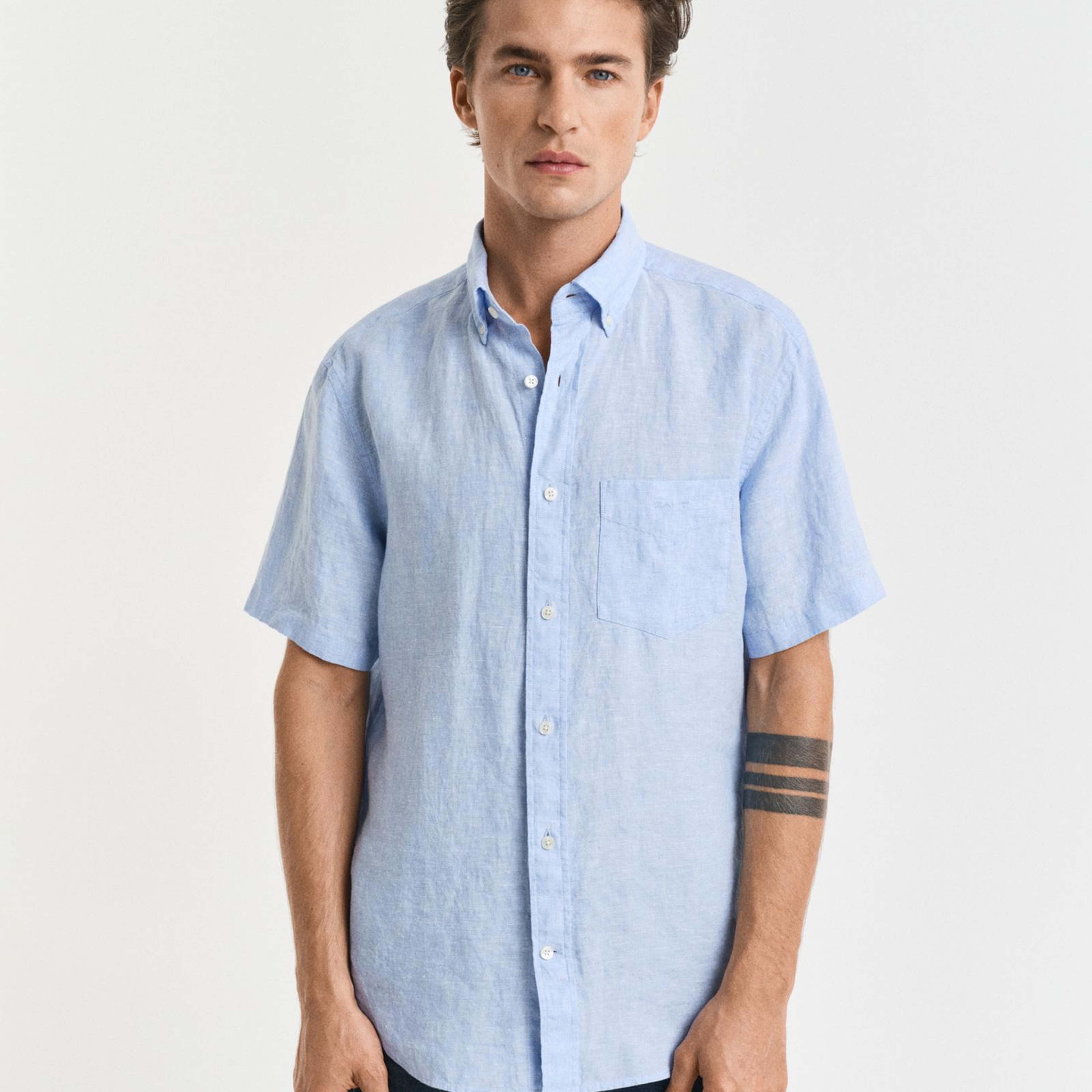 GANT Erkek Mavi Regular Fit Düğmeli Yaka Keten Gömlek