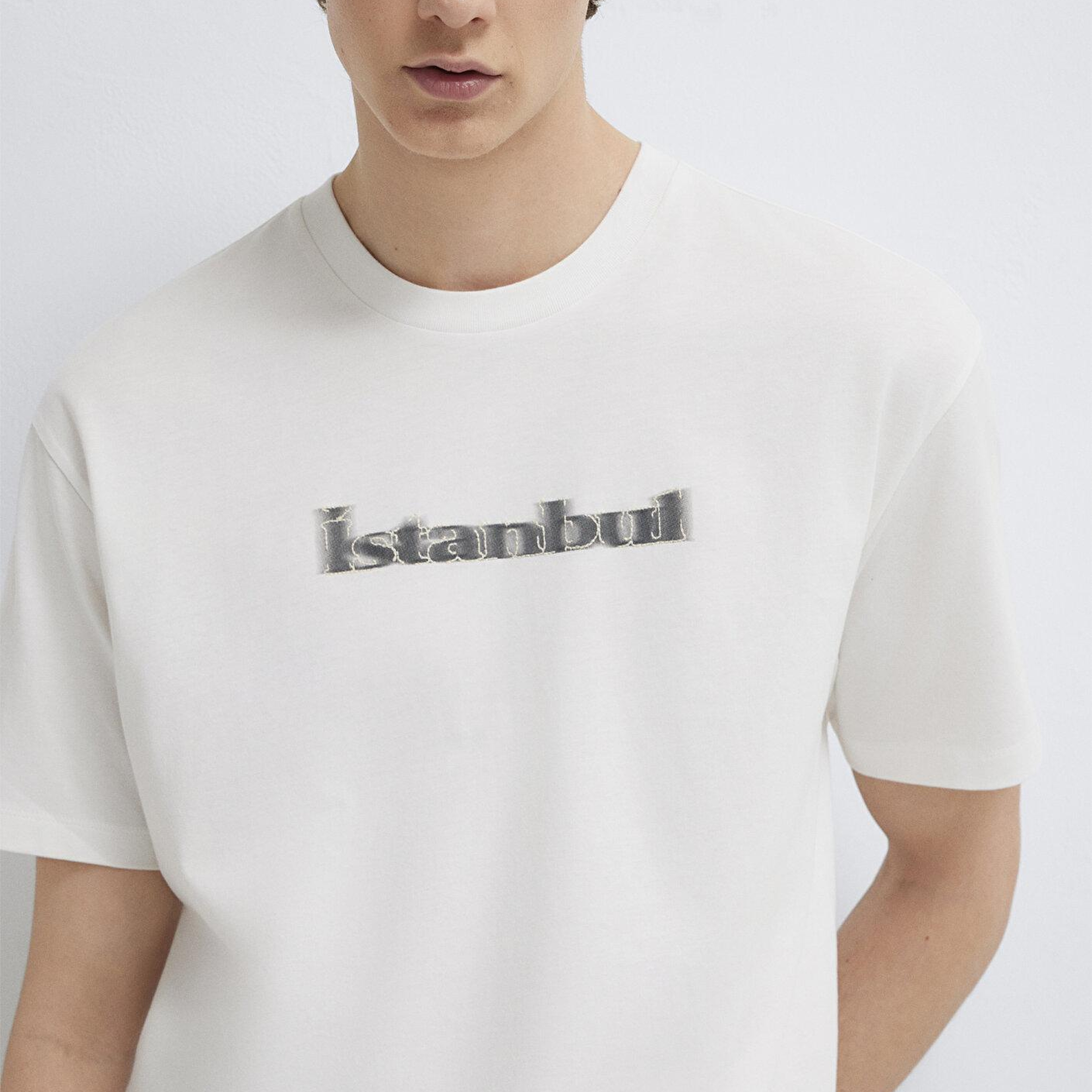 Mavi İstanbul Baskılı Ekru Tişört Loose Fit / Bol Rahat Kesim 0613664-70057